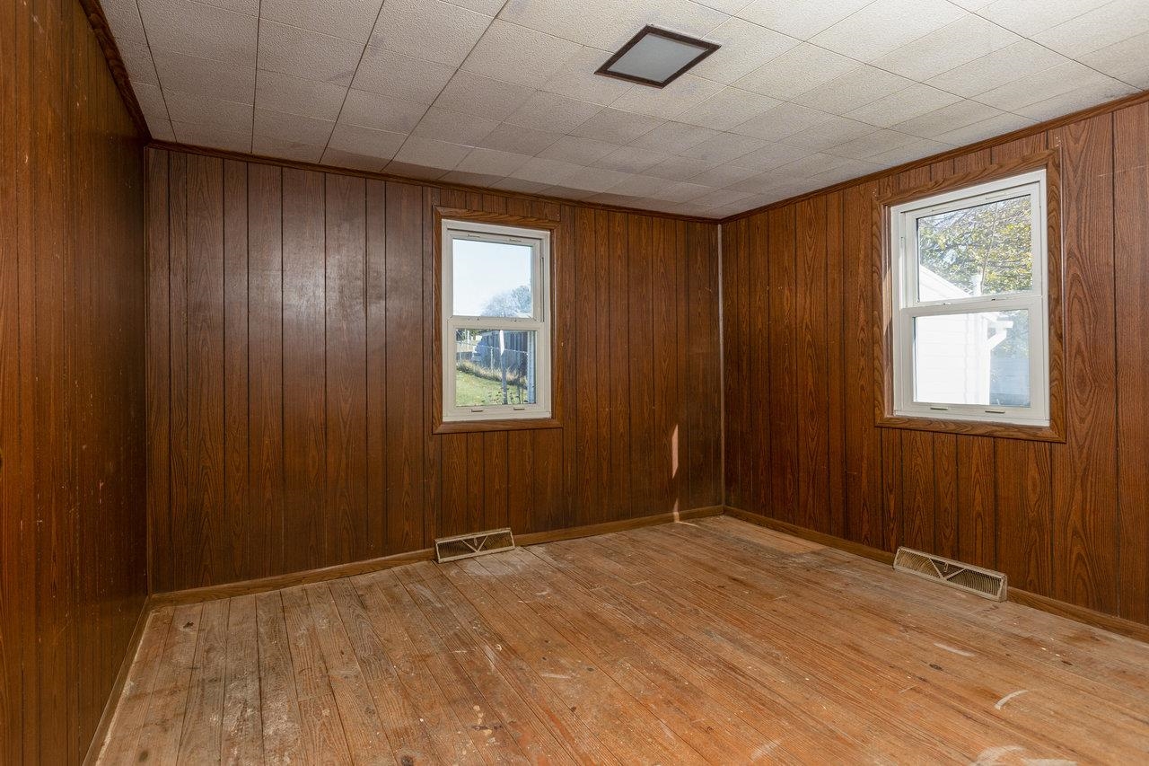 556 E GAY ST, HARRISONBURG, Virginia 22801, 3 Bedrooms Bedrooms, ,1 BathroomBathrooms,Residential,556 E GAY ST,670826 MLS # 670826