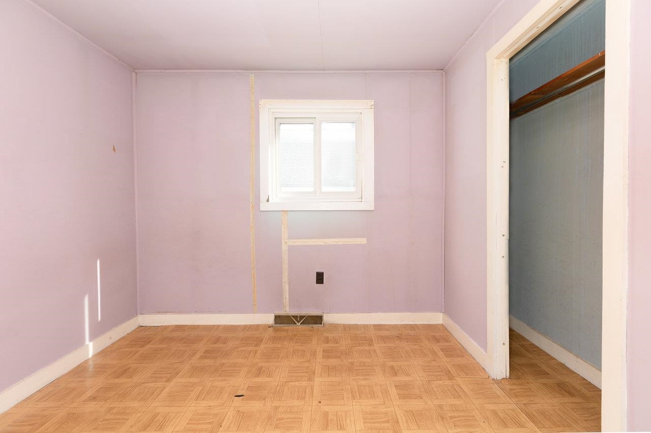 556 E GAY ST, HARRISONBURG, Virginia 22801, 3 Bedrooms Bedrooms, ,1 BathroomBathrooms,Residential,556 E GAY ST,670826 MLS # 670826