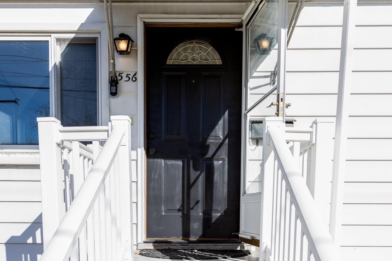 556 E GAY ST, HARRISONBURG, Virginia 22801, 3 Bedrooms Bedrooms, ,1 BathroomBathrooms,Residential,556 E GAY ST,670826 MLS # 670826