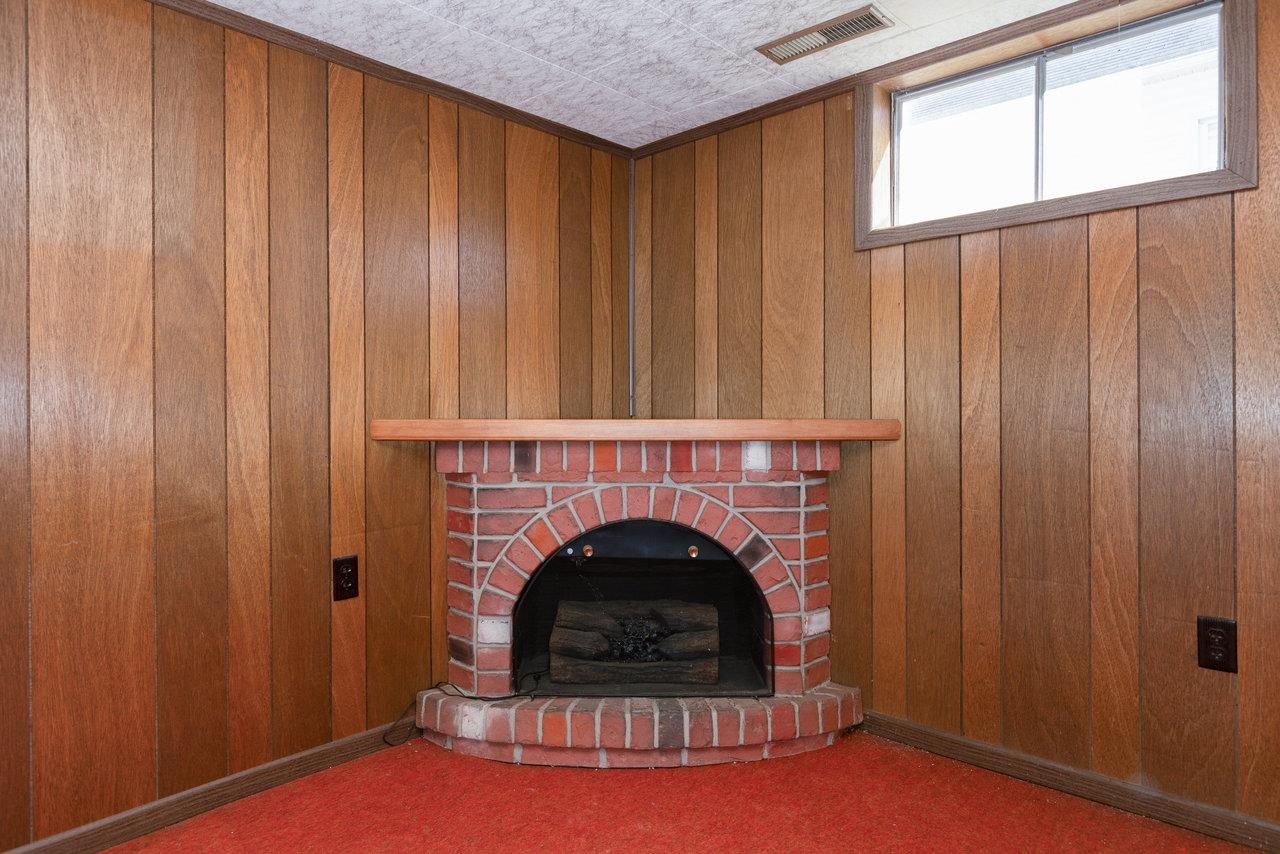 556 E GAY ST, HARRISONBURG, Virginia 22801, 3 Bedrooms Bedrooms, ,1 BathroomBathrooms,Residential,556 E GAY ST,670826 MLS # 670826