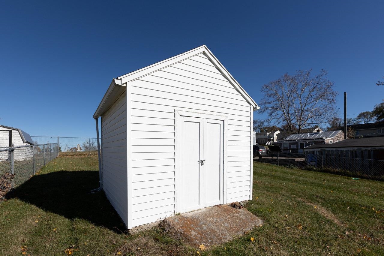 556 E GAY ST, HARRISONBURG, Virginia 22801, 3 Bedrooms Bedrooms, ,1 BathroomBathrooms,Residential,556 E GAY ST,670826 MLS # 670826