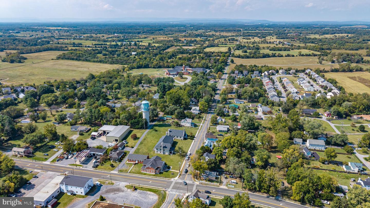 101, 103 W MAIN ST W #101, 103, BOYCE, Virginia 22620, 4 Bedrooms Bedrooms, ,2 BathroomsBathrooms,Residential,For sale,101, 103 W MAIN ST W #101,103,VACL2006092 MLS # VACL2006092