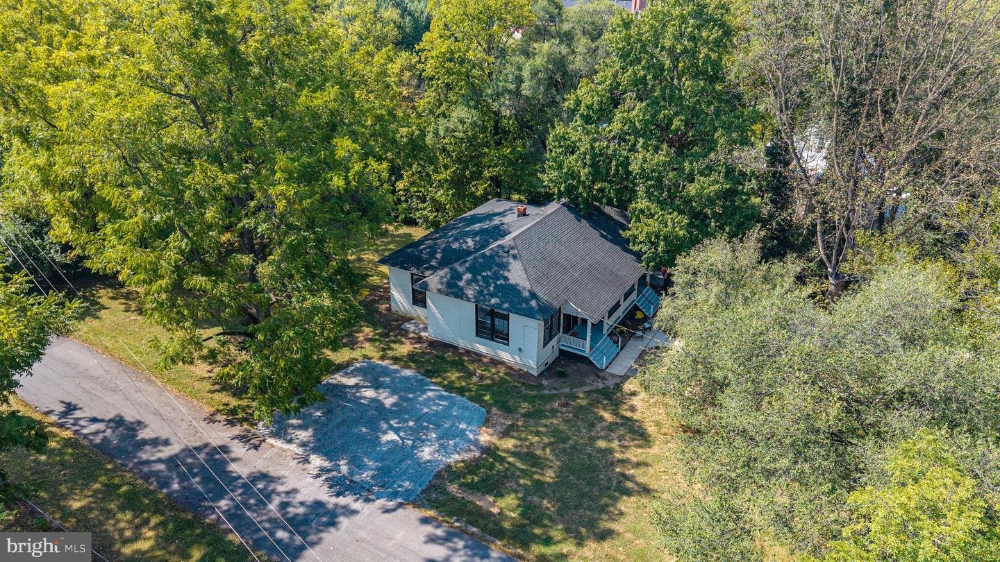 101, 103 W MAIN ST W #101, 103, BOYCE, Virginia 22620, 4 Bedrooms Bedrooms, ,2 BathroomsBathrooms,Residential,For sale,101, 103 W MAIN ST W #101,103,VACL2006092 MLS # VACL2006092