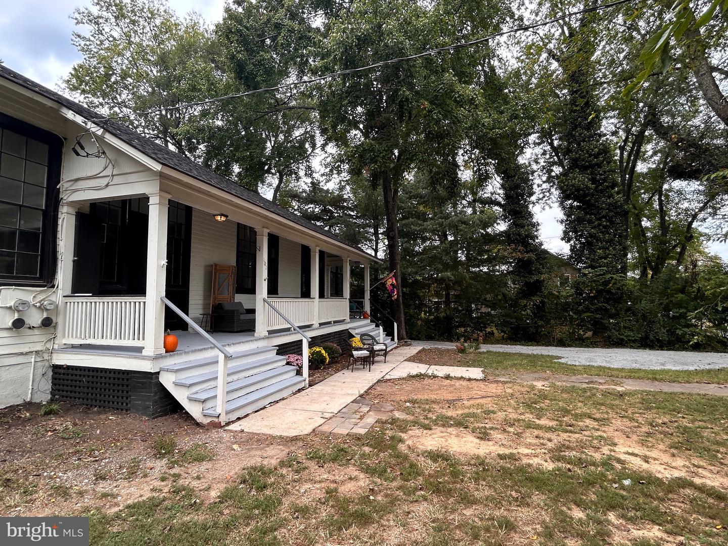 101, 103 W MAIN ST W #101, 103, BOYCE, Virginia 22620, 4 Bedrooms Bedrooms, ,2 BathroomsBathrooms,Residential,For sale,101, 103 W MAIN ST W #101,103,VACL2006092 MLS # VACL2006092