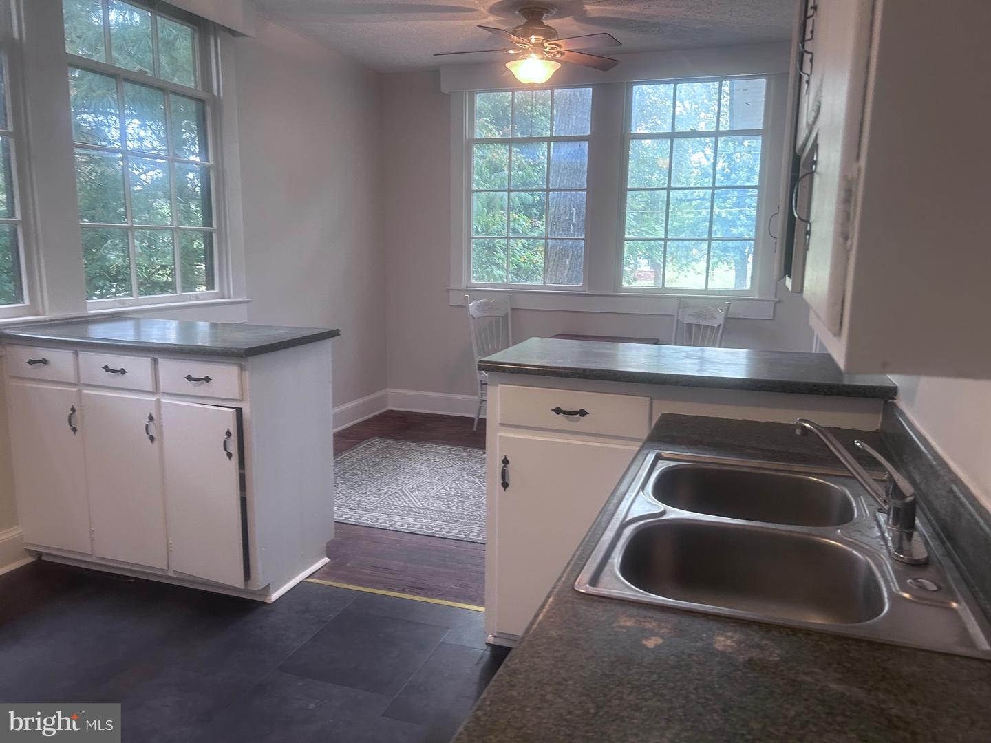 101, 103 W MAIN ST W #101, 103, BOYCE, Virginia 22620, 4 Bedrooms Bedrooms, ,2 BathroomsBathrooms,Residential,For sale,101, 103 W MAIN ST W #101,103,VACL2006092 MLS # VACL2006092