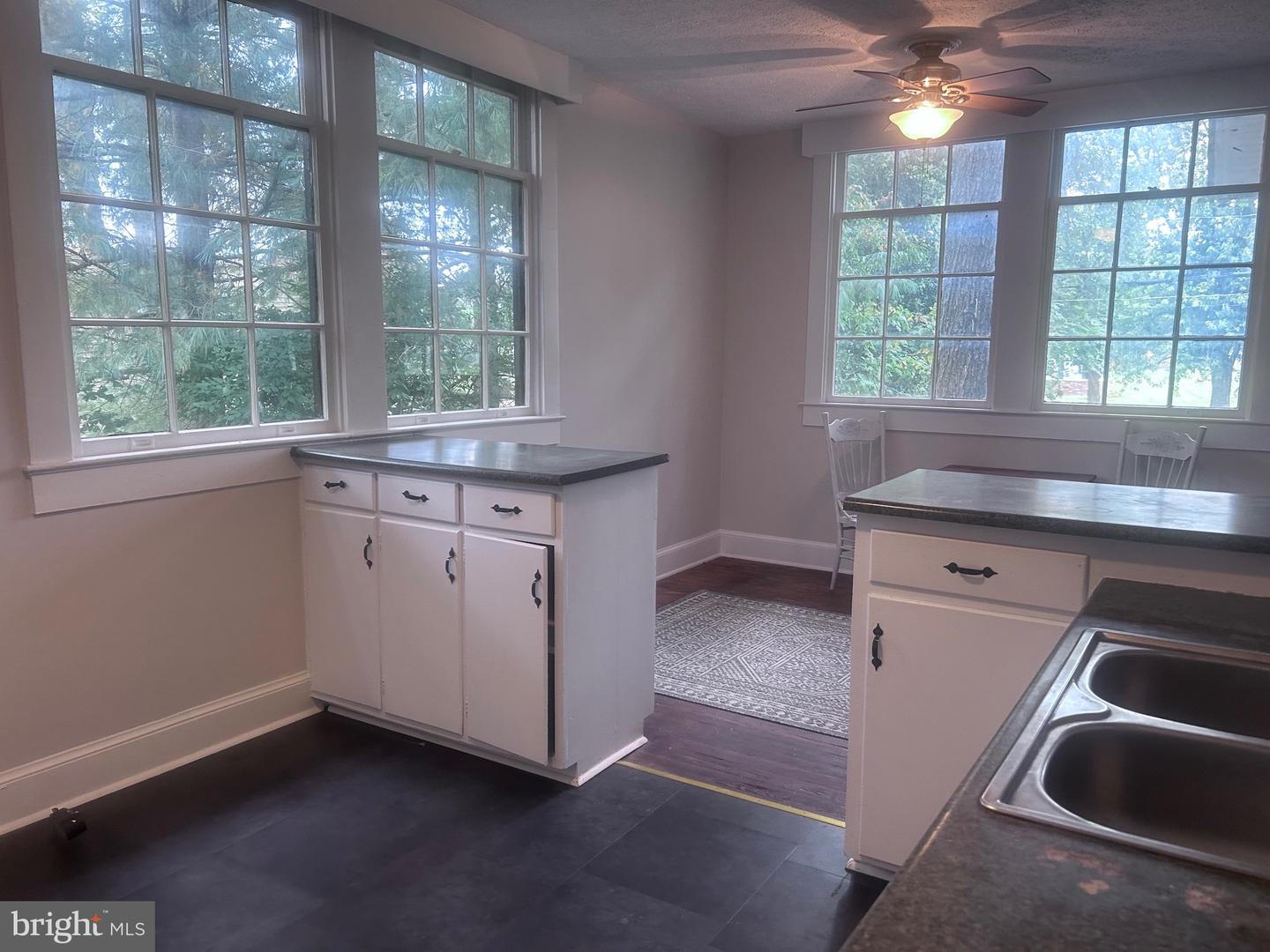 101, 103 W MAIN ST W #101, 103, BOYCE, Virginia 22620, 4 Bedrooms Bedrooms, ,2 BathroomsBathrooms,Residential,For sale,101, 103 W MAIN ST W #101,103,VACL2006092 MLS # VACL2006092