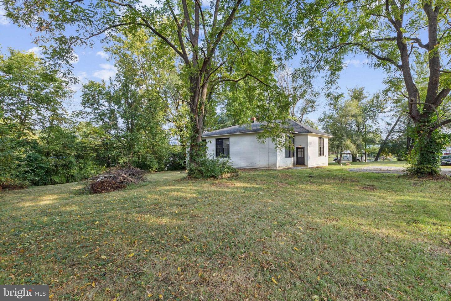 101, 103 W MAIN ST W #101, 103, BOYCE, Virginia 22620, 4 Bedrooms Bedrooms, ,2 BathroomsBathrooms,Residential,For sale,101, 103 W MAIN ST W #101,103,VACL2006092 MLS # VACL2006092