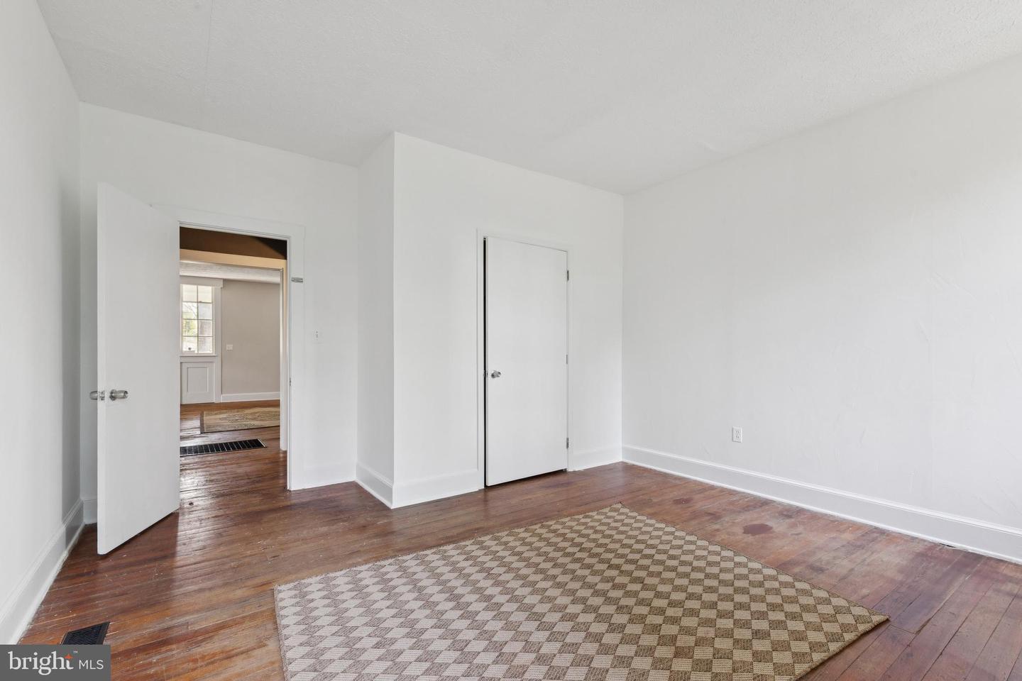 101, 103 W MAIN ST W #101, 103, BOYCE, Virginia 22620, 4 Bedrooms Bedrooms, ,2 BathroomsBathrooms,Residential,For sale,101, 103 W MAIN ST W #101,103,VACL2006092 MLS # VACL2006092