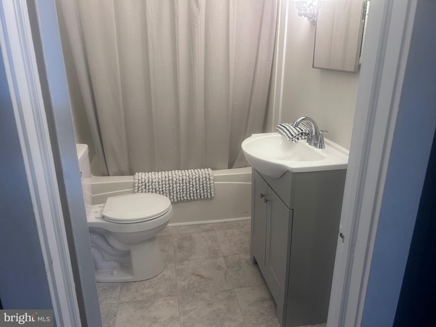 101, 103 W MAIN ST W #101, 103, BOYCE, Virginia 22620, 4 Bedrooms Bedrooms, ,2 BathroomsBathrooms,Residential,For sale,101, 103 W MAIN ST W #101,103,VACL2006092 MLS # VACL2006092