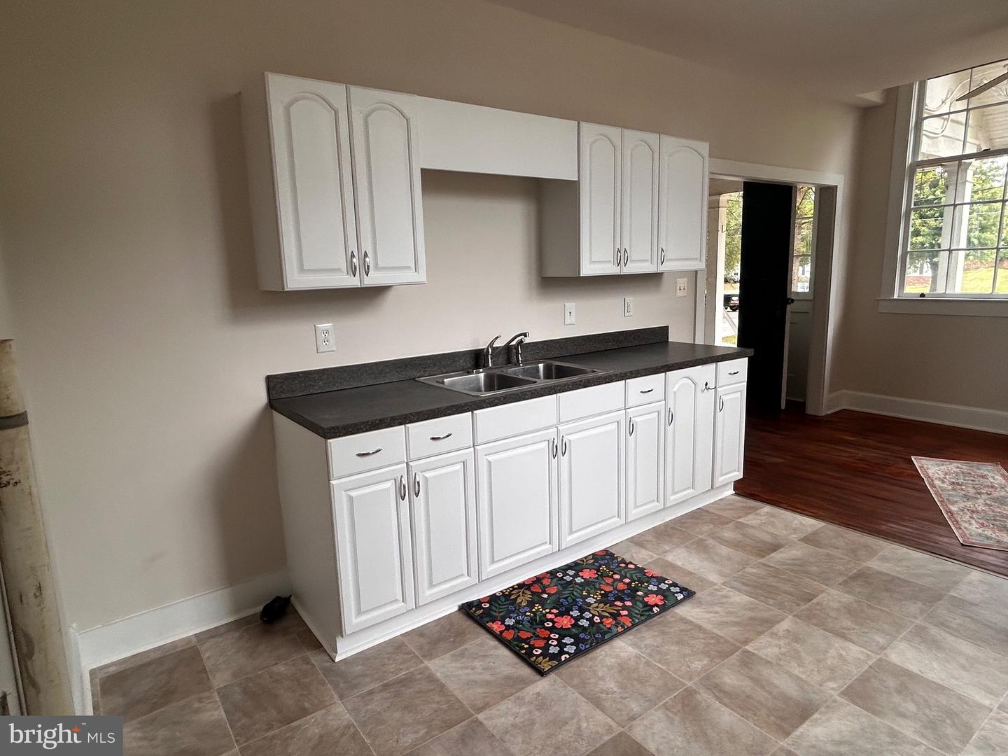 101, 103 W MAIN ST W #101, 103, BOYCE, Virginia 22620, 4 Bedrooms Bedrooms, ,2 BathroomsBathrooms,Residential,For sale,101, 103 W MAIN ST W #101,103,VACL2006092 MLS # VACL2006092