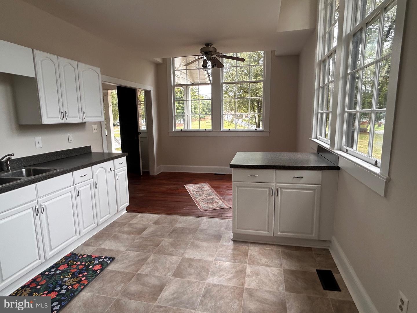 101, 103 W MAIN ST W #101, 103, BOYCE, Virginia 22620, 4 Bedrooms Bedrooms, ,2 BathroomsBathrooms,Residential,For sale,101, 103 W MAIN ST W #101,103,VACL2006092 MLS # VACL2006092