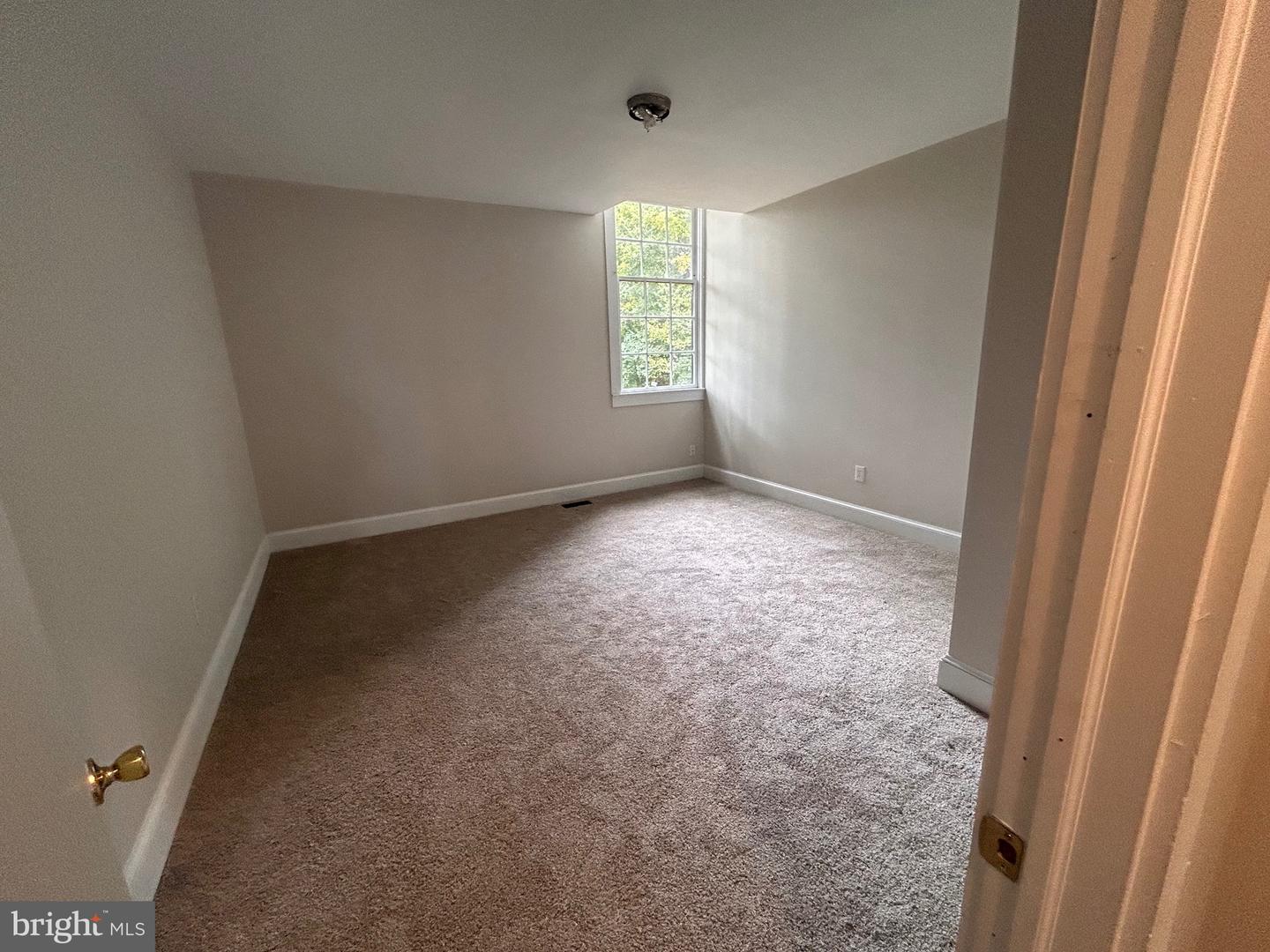 101, 103 W MAIN ST W #101, 103, BOYCE, Virginia 22620, 4 Bedrooms Bedrooms, ,2 BathroomsBathrooms,Residential,For sale,101, 103 W MAIN ST W #101,103,VACL2006092 MLS # VACL2006092