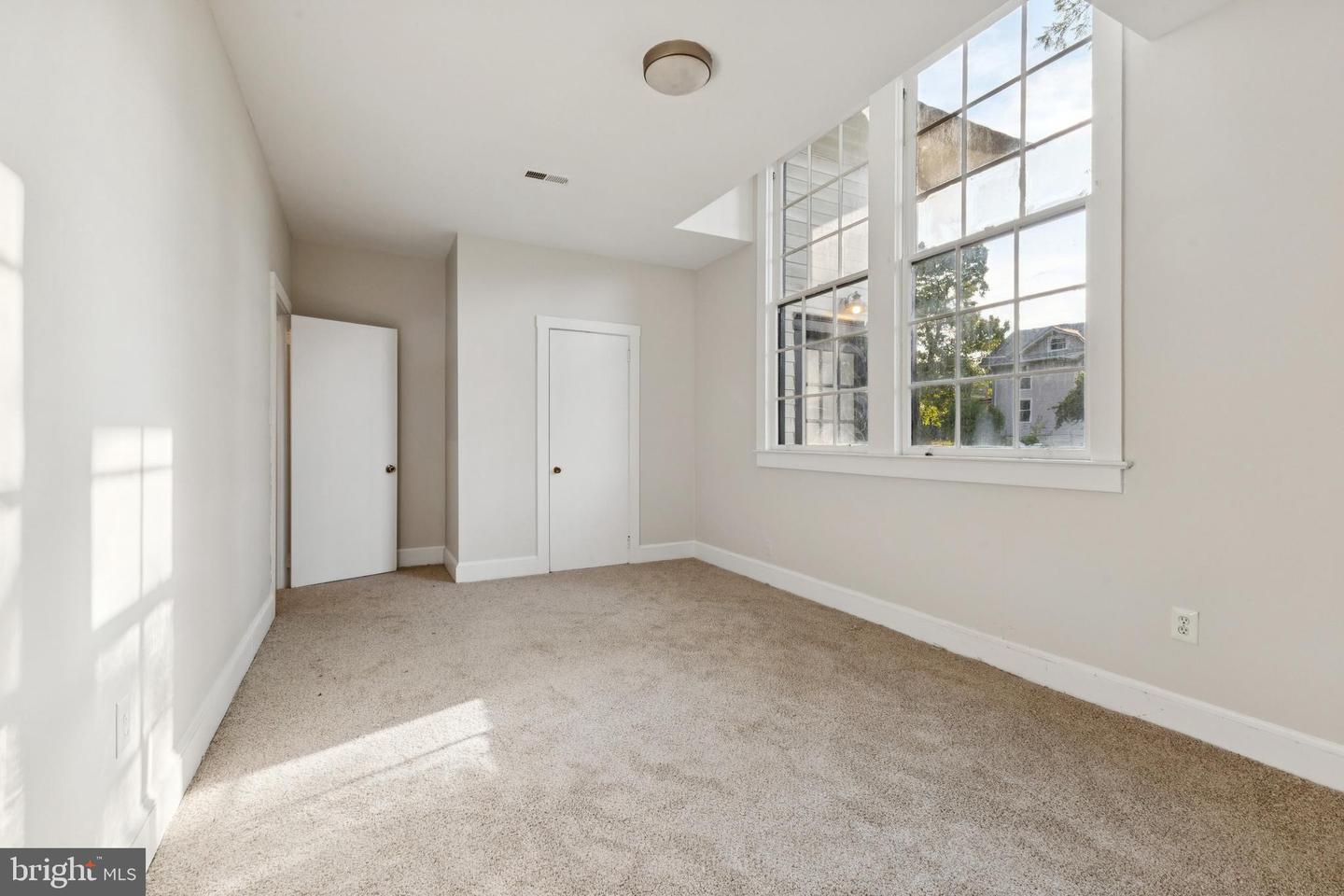 101, 103 W MAIN ST W #101, 103, BOYCE, Virginia 22620, 4 Bedrooms Bedrooms, ,2 BathroomsBathrooms,Residential,For sale,101, 103 W MAIN ST W #101,103,VACL2006092 MLS # VACL2006092