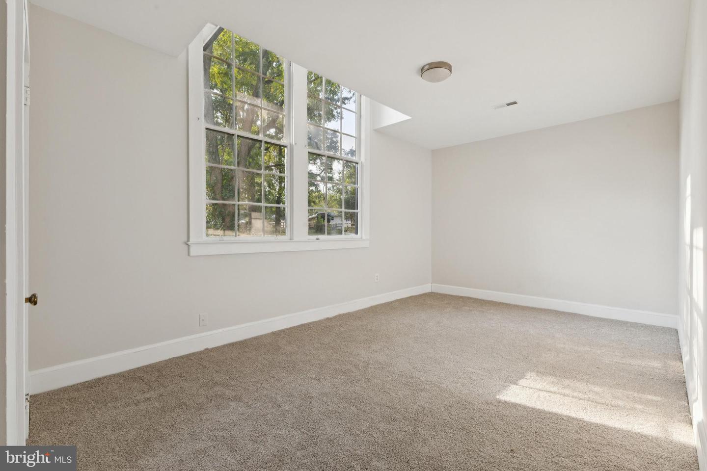 101, 103 W MAIN ST W #101, 103, BOYCE, Virginia 22620, 4 Bedrooms Bedrooms, ,2 BathroomsBathrooms,Residential,For sale,101, 103 W MAIN ST W #101,103,VACL2006092 MLS # VACL2006092