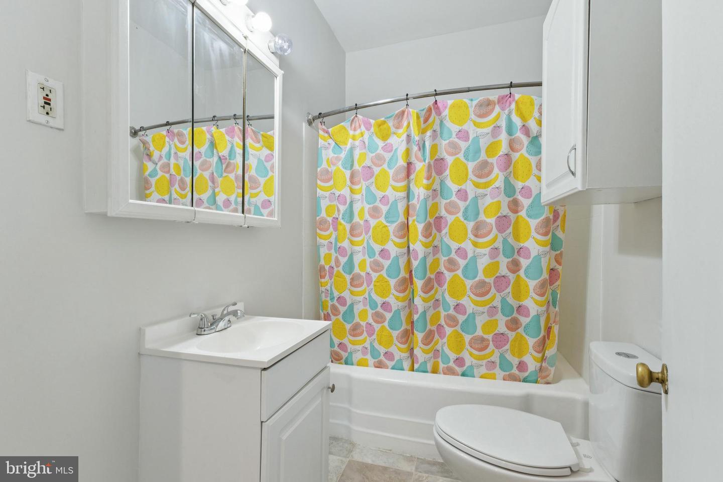 101, 103 W MAIN ST W #101, 103, BOYCE, Virginia 22620, 4 Bedrooms Bedrooms, ,2 BathroomsBathrooms,Residential,For sale,101, 103 W MAIN ST W #101,103,VACL2006092 MLS # VACL2006092