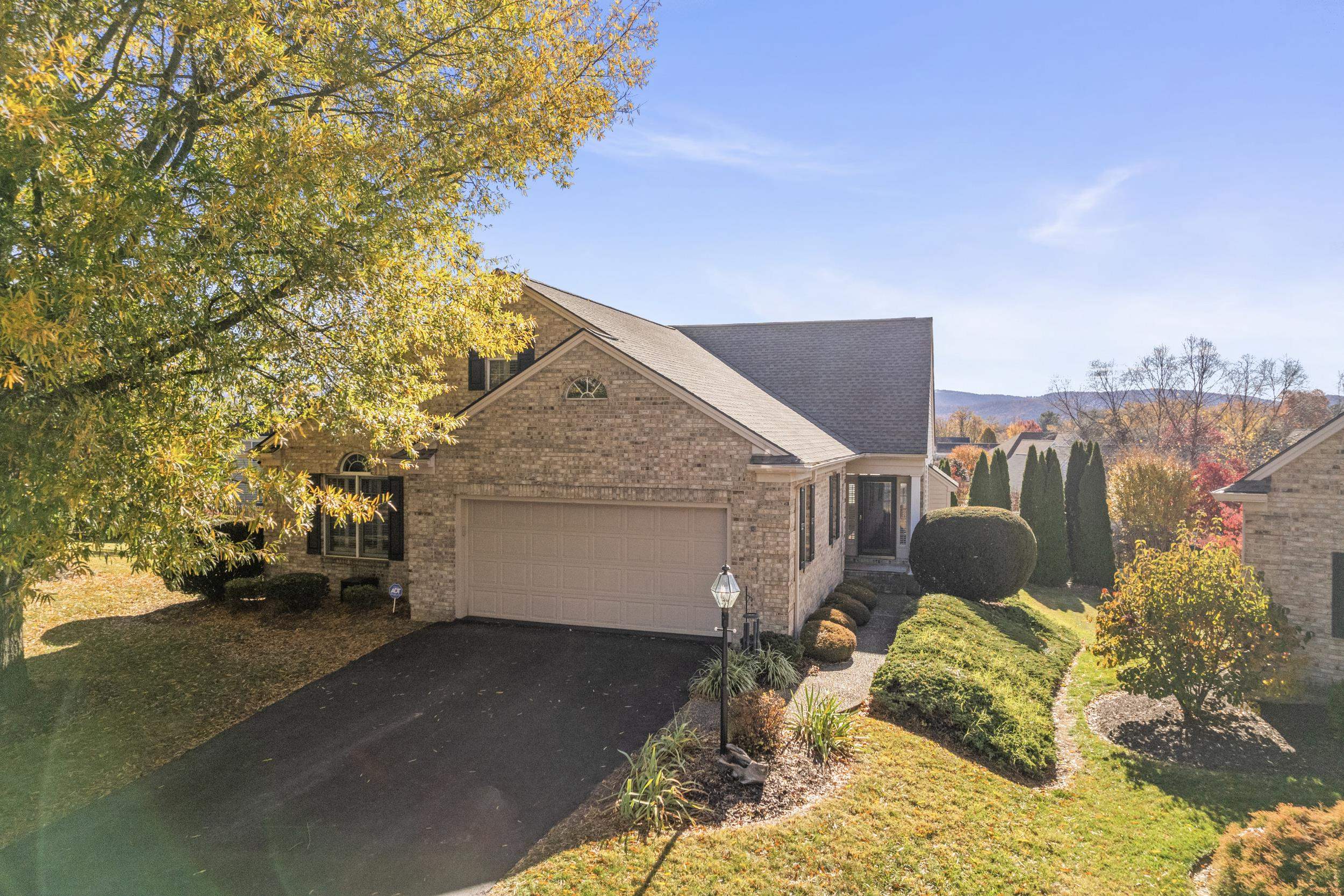 784 GOVERNORS WAY, WAYNESBORO, Virginia 22980, 2 Bedrooms Bedrooms, ,2 BathroomsBathrooms,Residential,784 Governors Way,784 GOVERNORS WAY,670834 MLS # 670834 784 GOVERNORS WAY, WAYNESBORO, Virginia 22980, 2 Bedrooms Bedrooms, ,2 BathroomsBathrooms,Residential,784 Governors Way,784 GOVERNORS WAY,670834 MLS # 670834