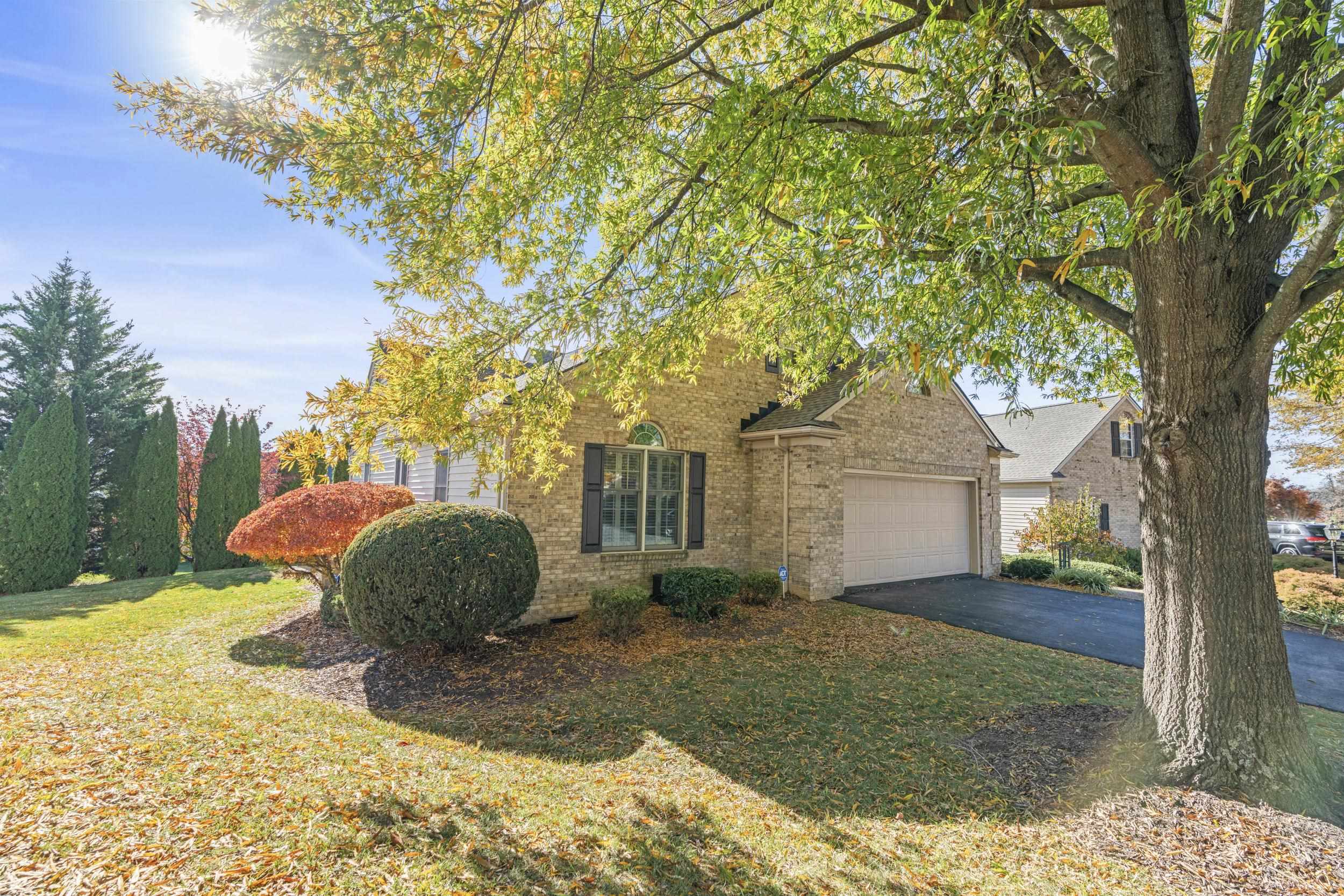 784 GOVERNORS WAY, WAYNESBORO, Virginia 22980, 2 Bedrooms Bedrooms, ,2 BathroomsBathrooms,Residential,784 Governors Way,784 GOVERNORS WAY,670834 MLS # 670834 784 GOVERNORS WAY, WAYNESBORO, Virginia 22980, 2 Bedrooms Bedrooms, ,2 BathroomsBathrooms,Residential,784 Governors Way,784 GOVERNORS WAY,670834 MLS # 670834