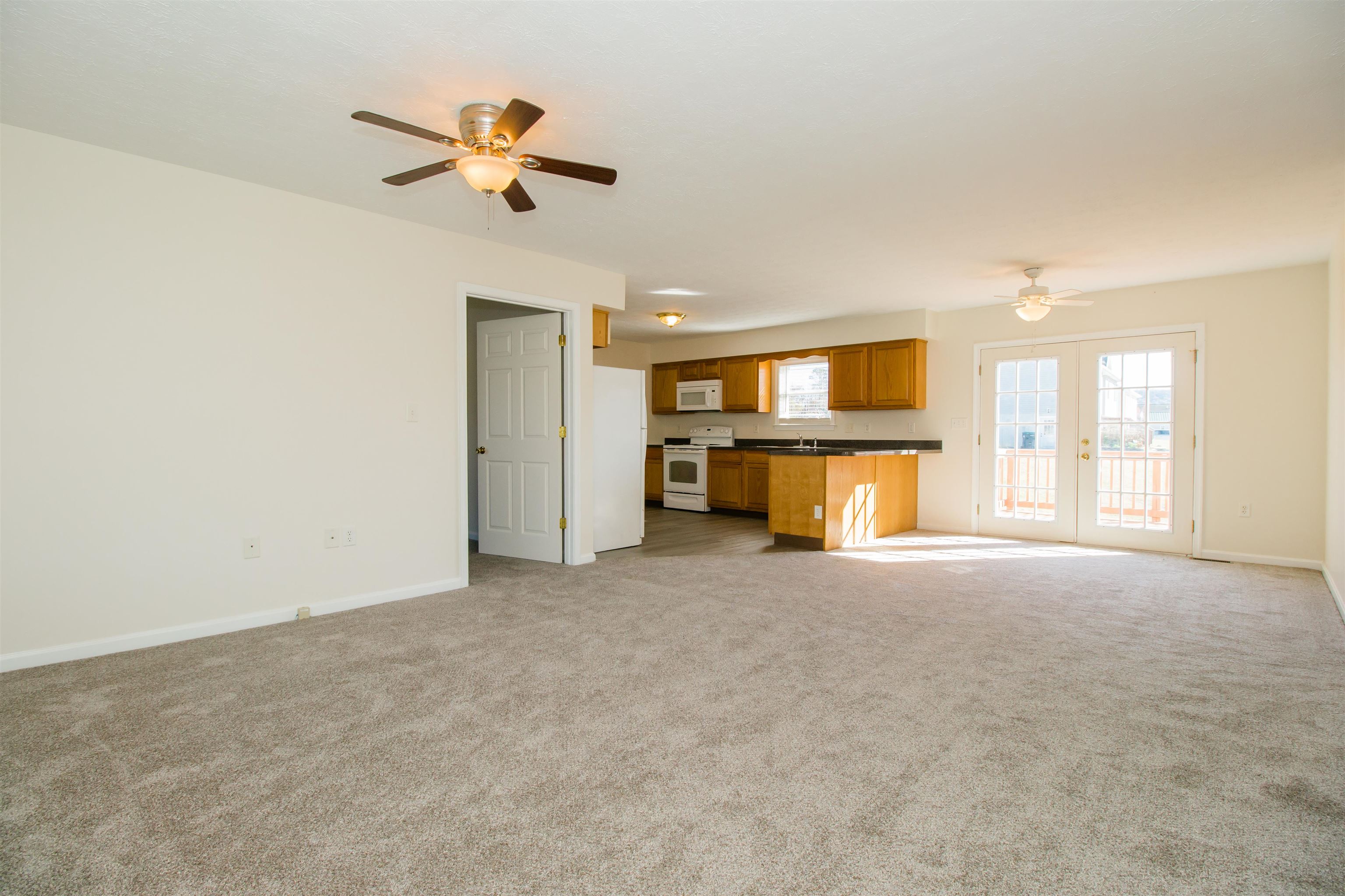 446 N SUMMIT AVE, WOODSTOCK, Virginia 22664, 3 Bedrooms Bedrooms, ,2 BathroomsBathrooms,Residential,446 N SUMMIT AVE,670839 MLS # 670839