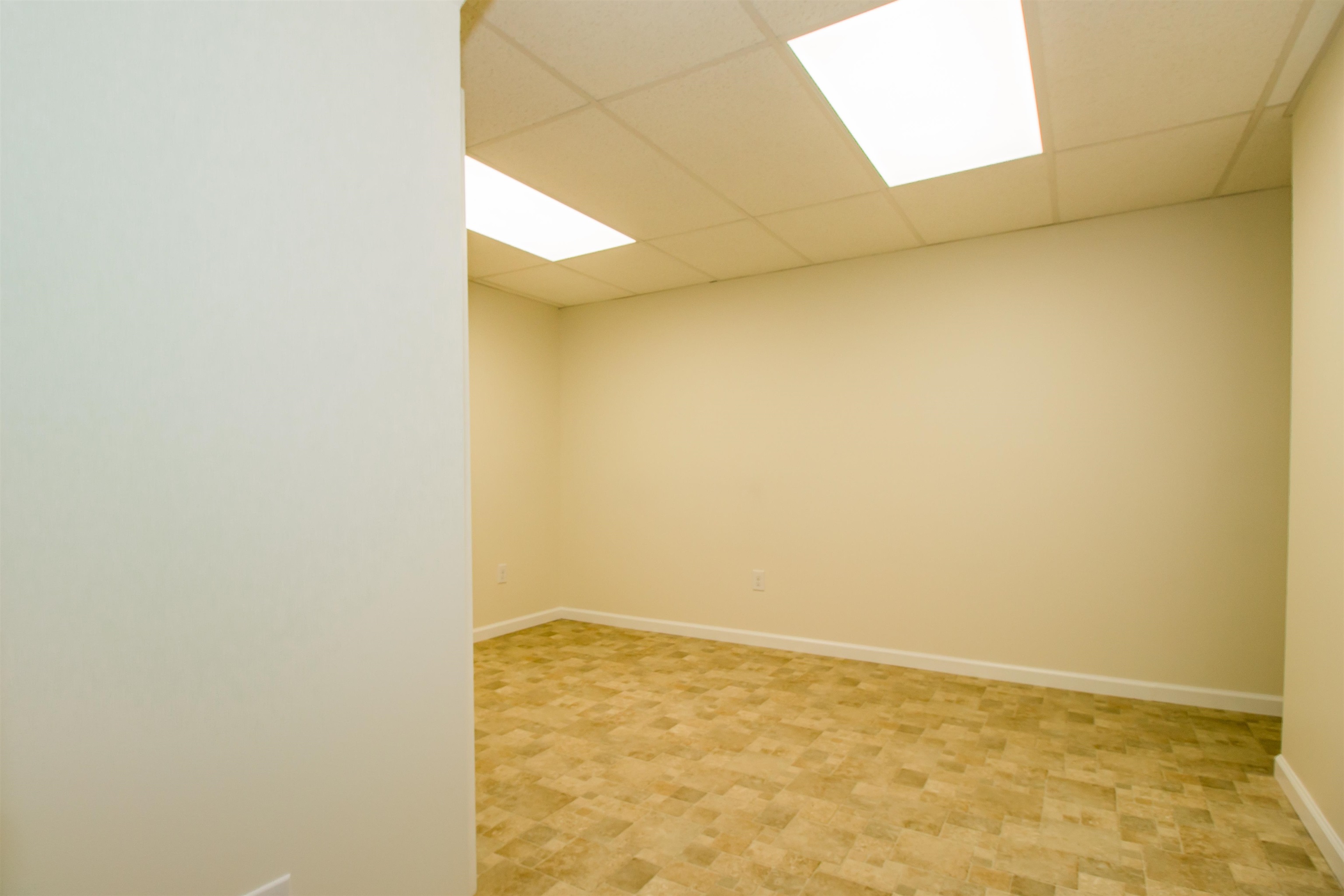 446 N SUMMIT AVE, WOODSTOCK, Virginia 22664, 3 Bedrooms Bedrooms, ,2 BathroomsBathrooms,Residential,446 N SUMMIT AVE,670839 MLS # 670839