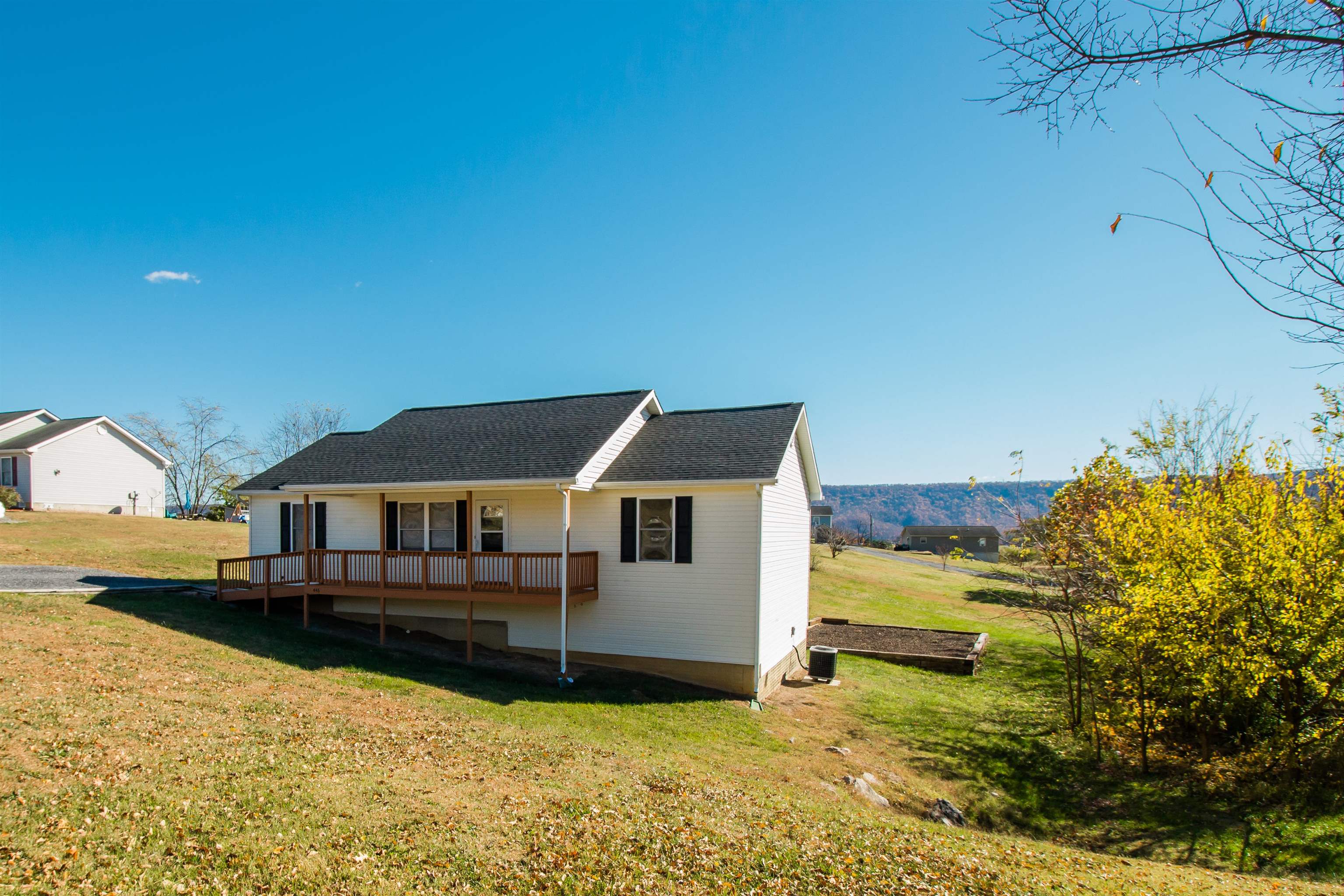 446 N SUMMIT AVE, WOODSTOCK, Virginia 22664, 3 Bedrooms Bedrooms, ,2 BathroomsBathrooms,Residential,446 N SUMMIT AVE,670839 MLS # 670839