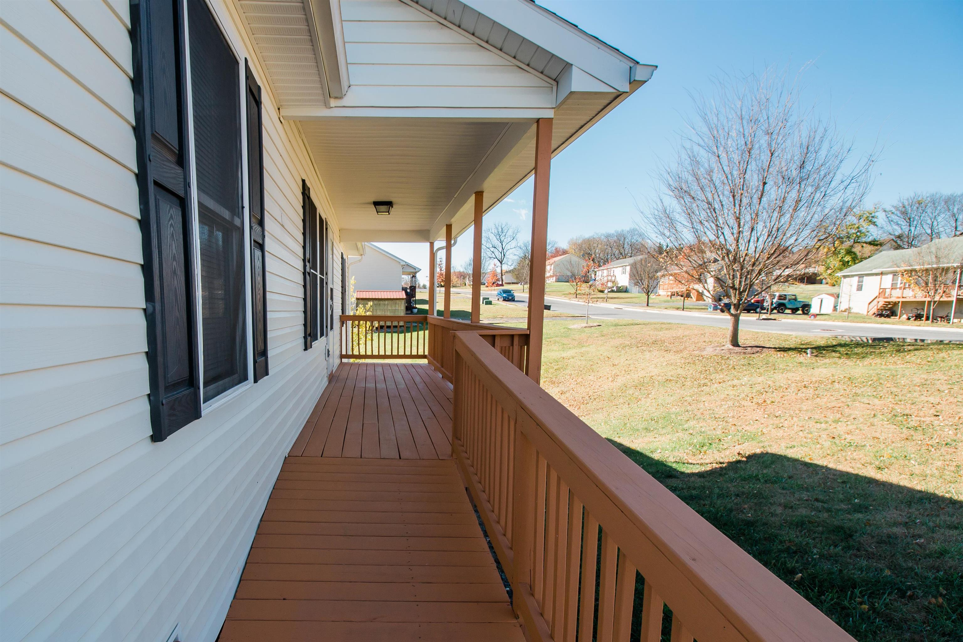 446 N SUMMIT AVE, WOODSTOCK, Virginia 22664, 3 Bedrooms Bedrooms, ,2 BathroomsBathrooms,Residential,446 N SUMMIT AVE,670839 MLS # 670839