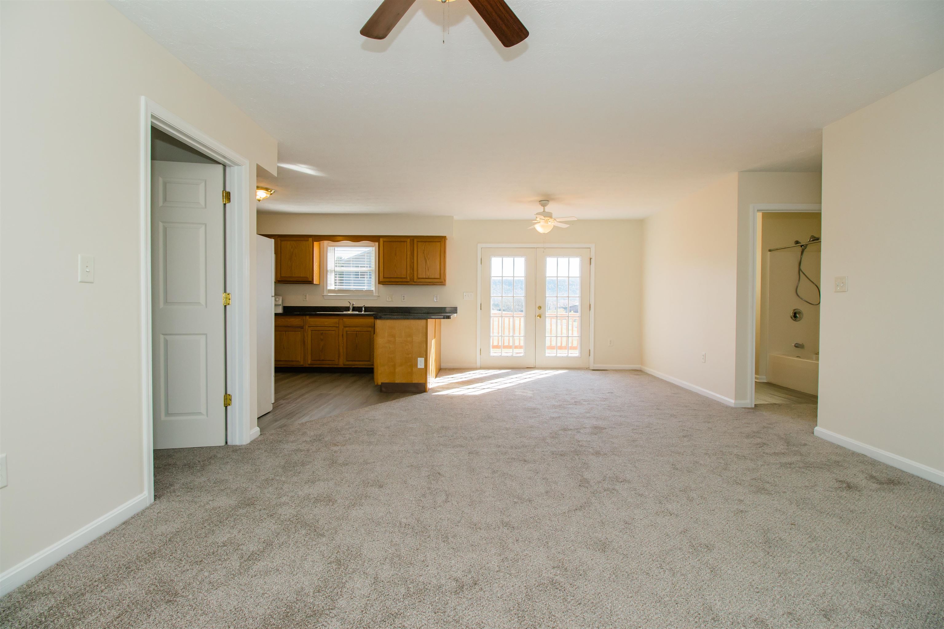 446 N SUMMIT AVE, WOODSTOCK, Virginia 22664, 3 Bedrooms Bedrooms, ,2 BathroomsBathrooms,Residential,446 N SUMMIT AVE,670839 MLS # 670839