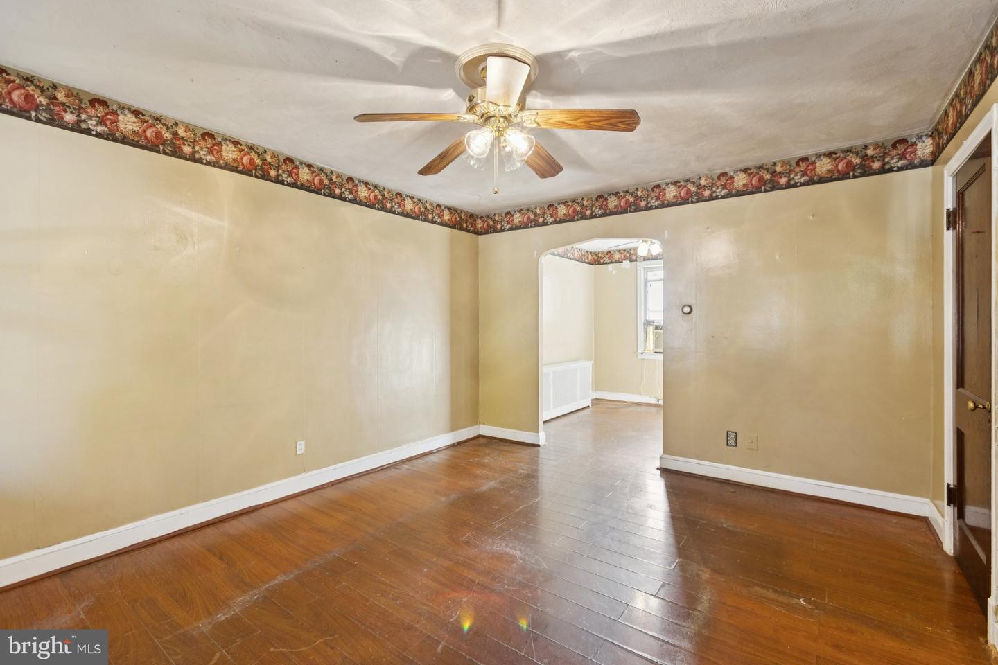 1633 R ST SE, WASHINGTON, District Of Columbia 20020, 2 Bedrooms Bedrooms, ,1 BathroomBathrooms,Residential,For sale,1633 R ST SE,DCDC2225772 MLS # DCDC2225772 1633 R ST SE, WASHINGTON, District Of Columbia 20020, 2 Bedrooms Bedrooms, ,1 BathroomBathrooms,Residential,For sale,1633 R ST SE,DCDC2225772 MLS # DCDC2225772