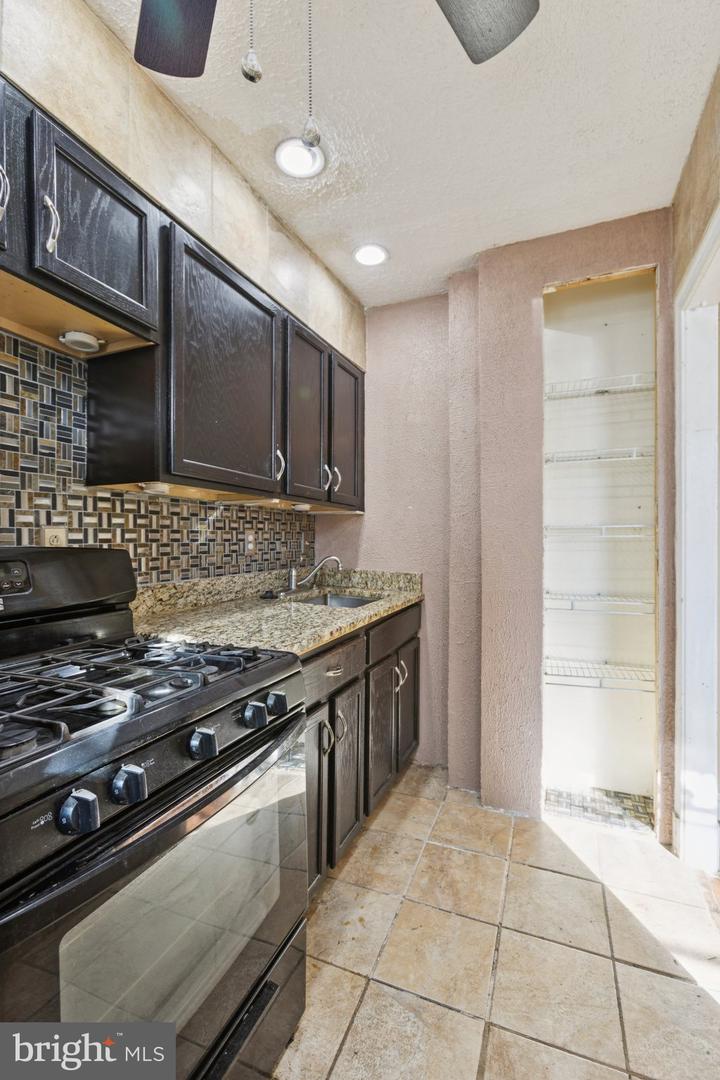 1633 R ST SE, WASHINGTON, District Of Columbia 20020, 2 Bedrooms Bedrooms, ,1 BathroomBathrooms,Residential,For sale,1633 R ST SE,DCDC2225772 MLS # DCDC2225772 1633 R ST SE, WASHINGTON, District Of Columbia 20020, 2 Bedrooms Bedrooms, ,1 BathroomBathrooms,Residential,For sale,1633 R ST SE,DCDC2225772 MLS # DCDC2225772