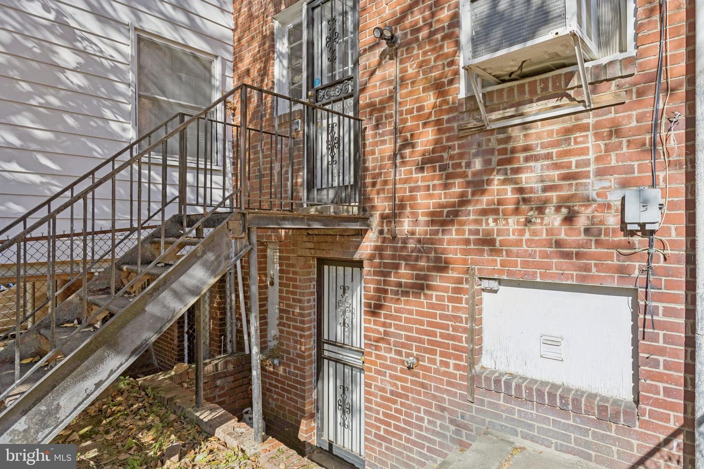 1633 R ST SE, WASHINGTON, District Of Columbia 20020, 2 Bedrooms Bedrooms, ,1 BathroomBathrooms,Residential,For sale,1633 R ST SE,DCDC2225772 MLS # DCDC2225772 1633 R ST SE, WASHINGTON, District Of Columbia 20020, 2 Bedrooms Bedrooms, ,1 BathroomBathrooms,Residential,For sale,1633 R ST SE,DCDC2225772 MLS # DCDC2225772