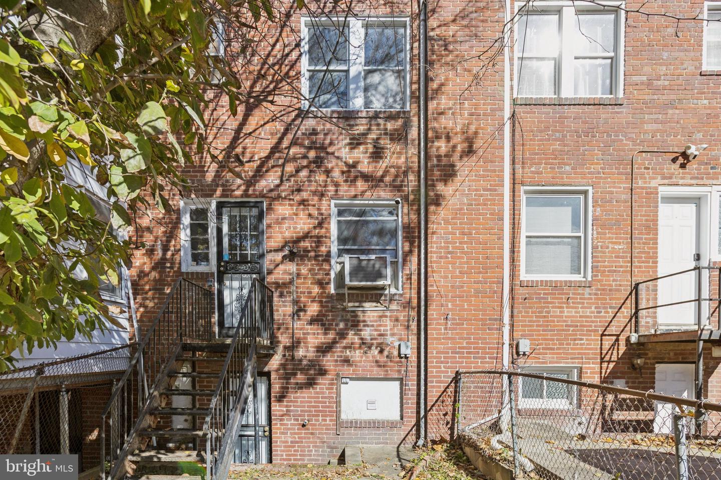 1633 R ST SE, WASHINGTON, District Of Columbia 20020, 2 Bedrooms Bedrooms, ,1 BathroomBathrooms,Residential,For sale,1633 R ST SE,DCDC2225772 MLS # DCDC2225772 1633 R ST SE, WASHINGTON, District Of Columbia 20020, 2 Bedrooms Bedrooms, ,1 BathroomBathrooms,Residential,For sale,1633 R ST SE,DCDC2225772 MLS # DCDC2225772