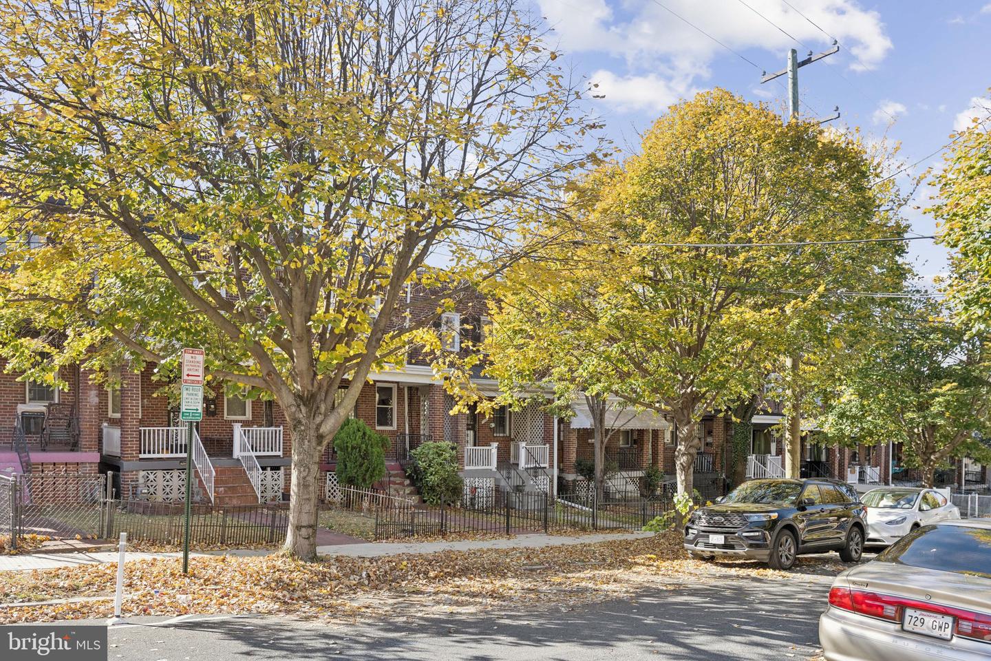 1633 R ST SE, WASHINGTON, District Of Columbia 20020, 2 Bedrooms Bedrooms, ,1 BathroomBathrooms,Residential,For sale,1633 R ST SE,DCDC2225772 MLS # DCDC2225772 1633 R ST SE, WASHINGTON, District Of Columbia 20020, 2 Bedrooms Bedrooms, ,1 BathroomBathrooms,Residential,For sale,1633 R ST SE,DCDC2225772 MLS # DCDC2225772