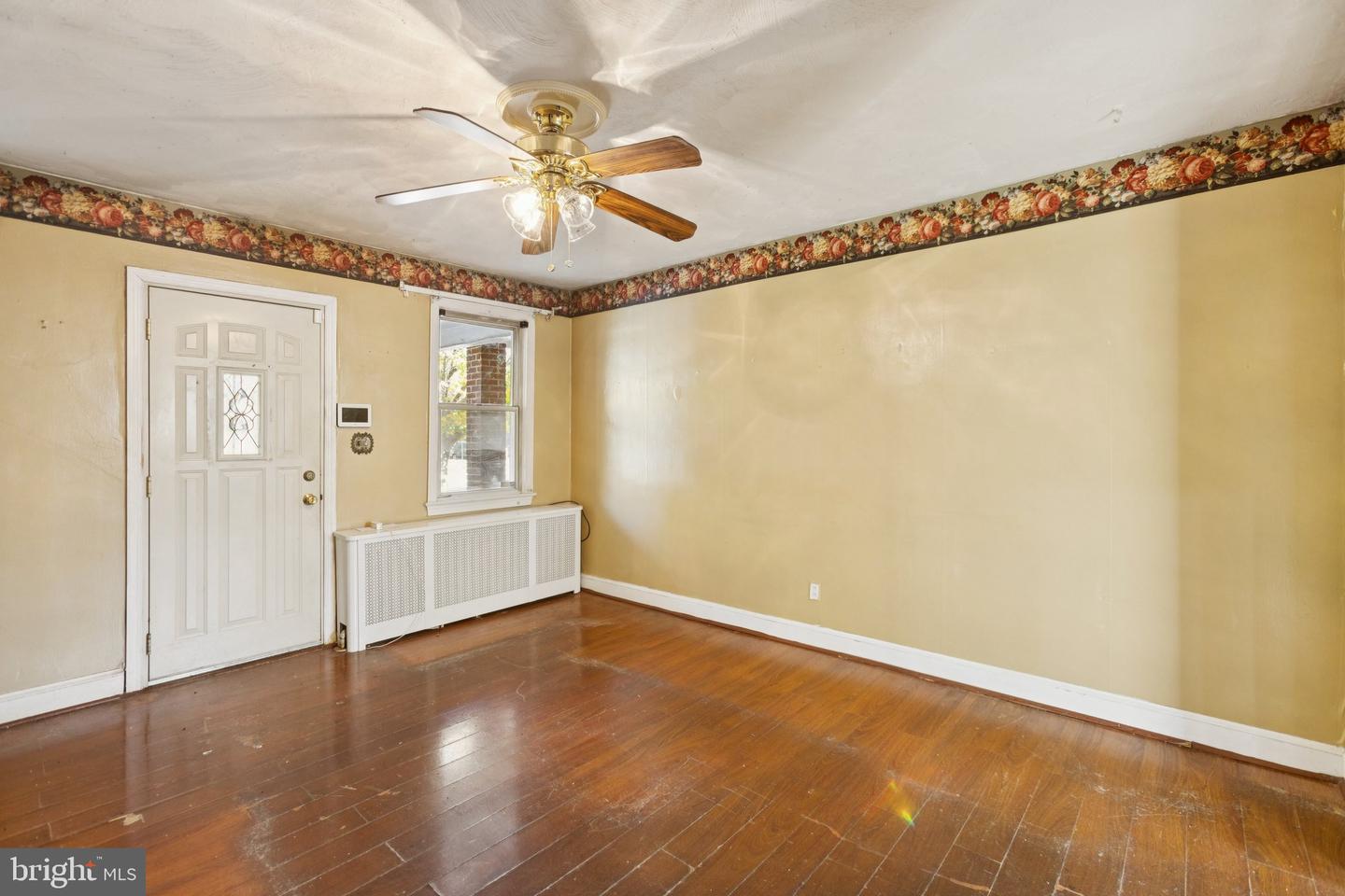 1633 R ST SE, WASHINGTON, District Of Columbia 20020, 2 Bedrooms Bedrooms, ,1 BathroomBathrooms,Residential,For sale,1633 R ST SE,DCDC2225772 MLS # DCDC2225772 1633 R ST SE, WASHINGTON, District Of Columbia 20020, 2 Bedrooms Bedrooms, ,1 BathroomBathrooms,Residential,For sale,1633 R ST SE,DCDC2225772 MLS # DCDC2225772