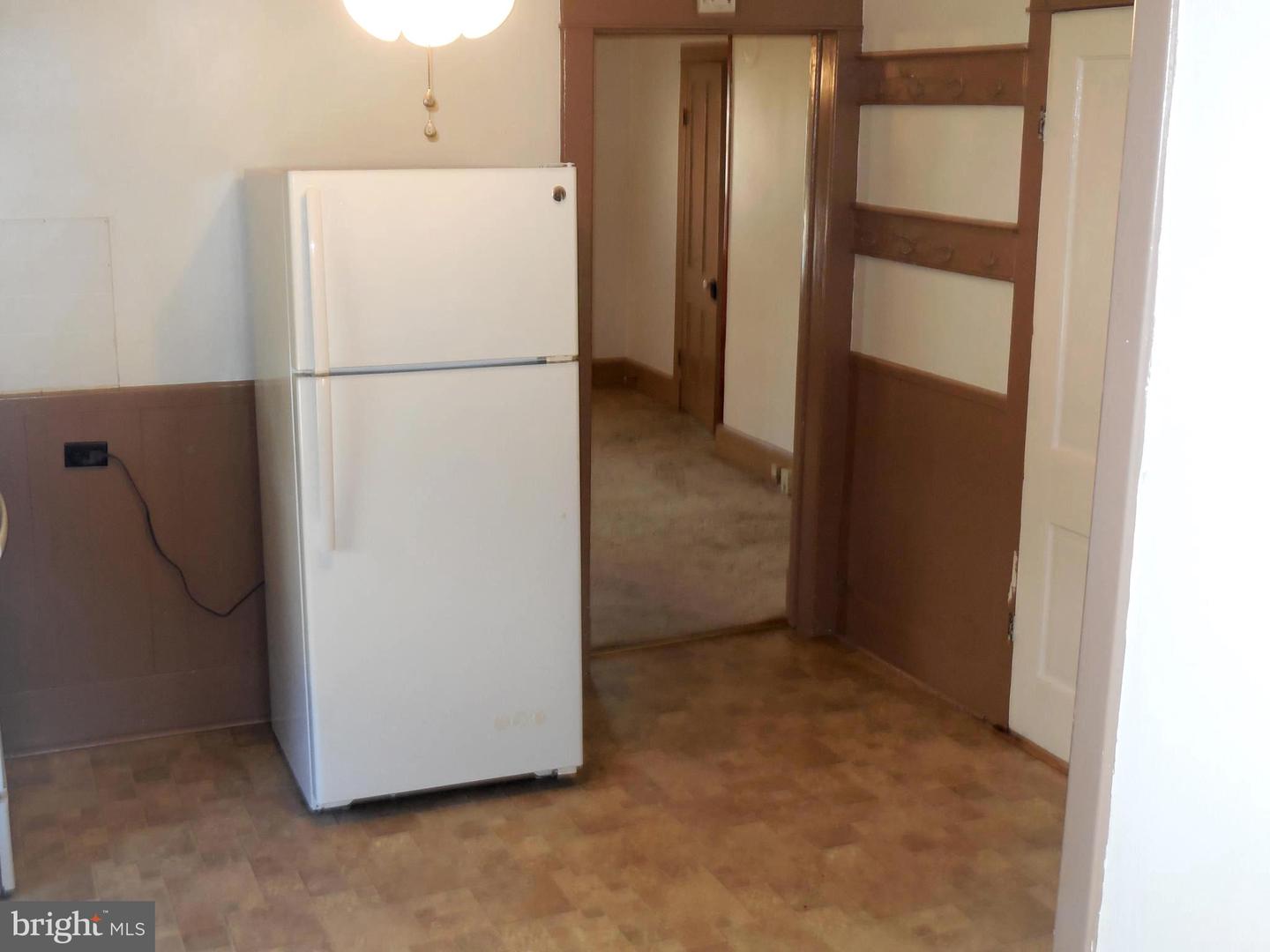 359 W SPRING ST, WOODSTOCK, Virginia 22664, 2 Bedrooms Bedrooms, ,2 BathroomsBathrooms,Residential,For sale,359 W SPRING ST,VASH2012826 MLS # VASH2012826