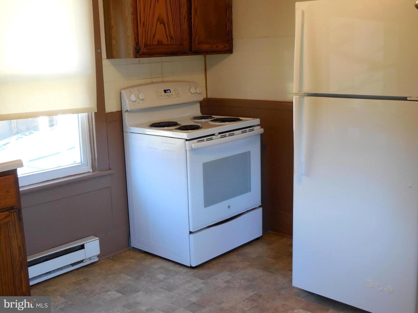 359 W SPRING ST, WOODSTOCK, Virginia 22664, 2 Bedrooms Bedrooms, ,2 BathroomsBathrooms,Residential,For sale,359 W SPRING ST,VASH2012826 MLS # VASH2012826