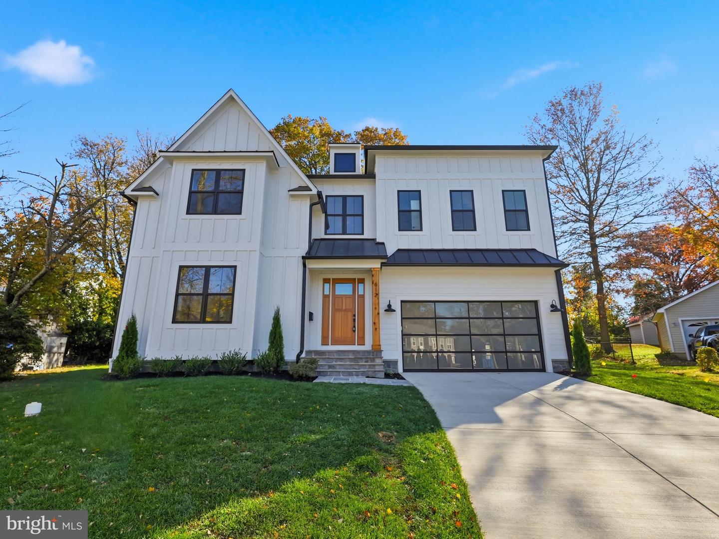 612 GIBSON CIR SW, VIENNA, Virginia 22180, 6 Bedrooms Bedrooms, ,6 BathroomsBathrooms,Residential,For sale,612 GIBSON CIR SW,VAFX2275758 MLS # VAFX2275758