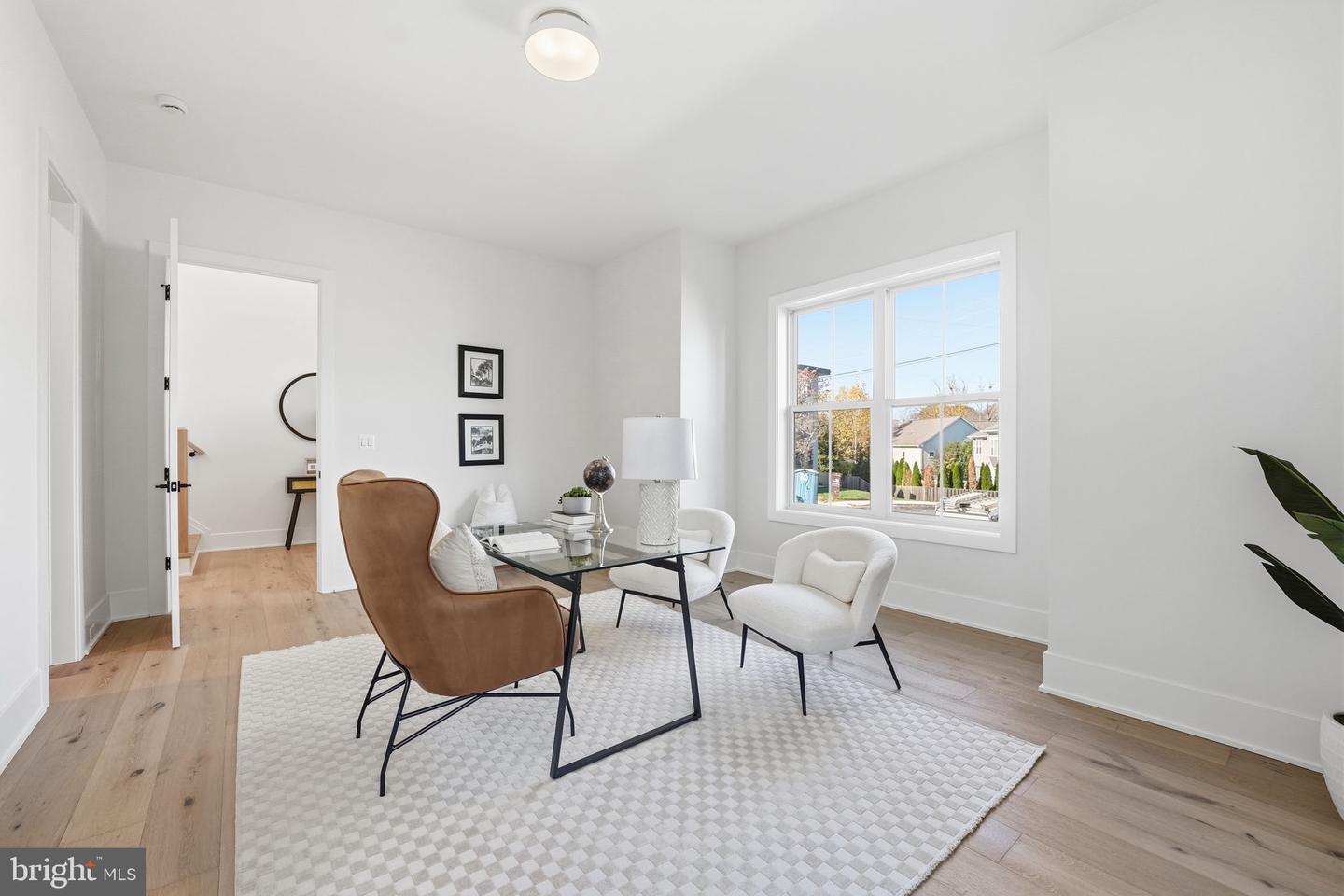 612 GIBSON CIR SW, VIENNA, Virginia 22180, 6 Bedrooms Bedrooms, ,6 BathroomsBathrooms,Residential,For sale,612 GIBSON CIR SW,VAFX2275758 MLS # VAFX2275758