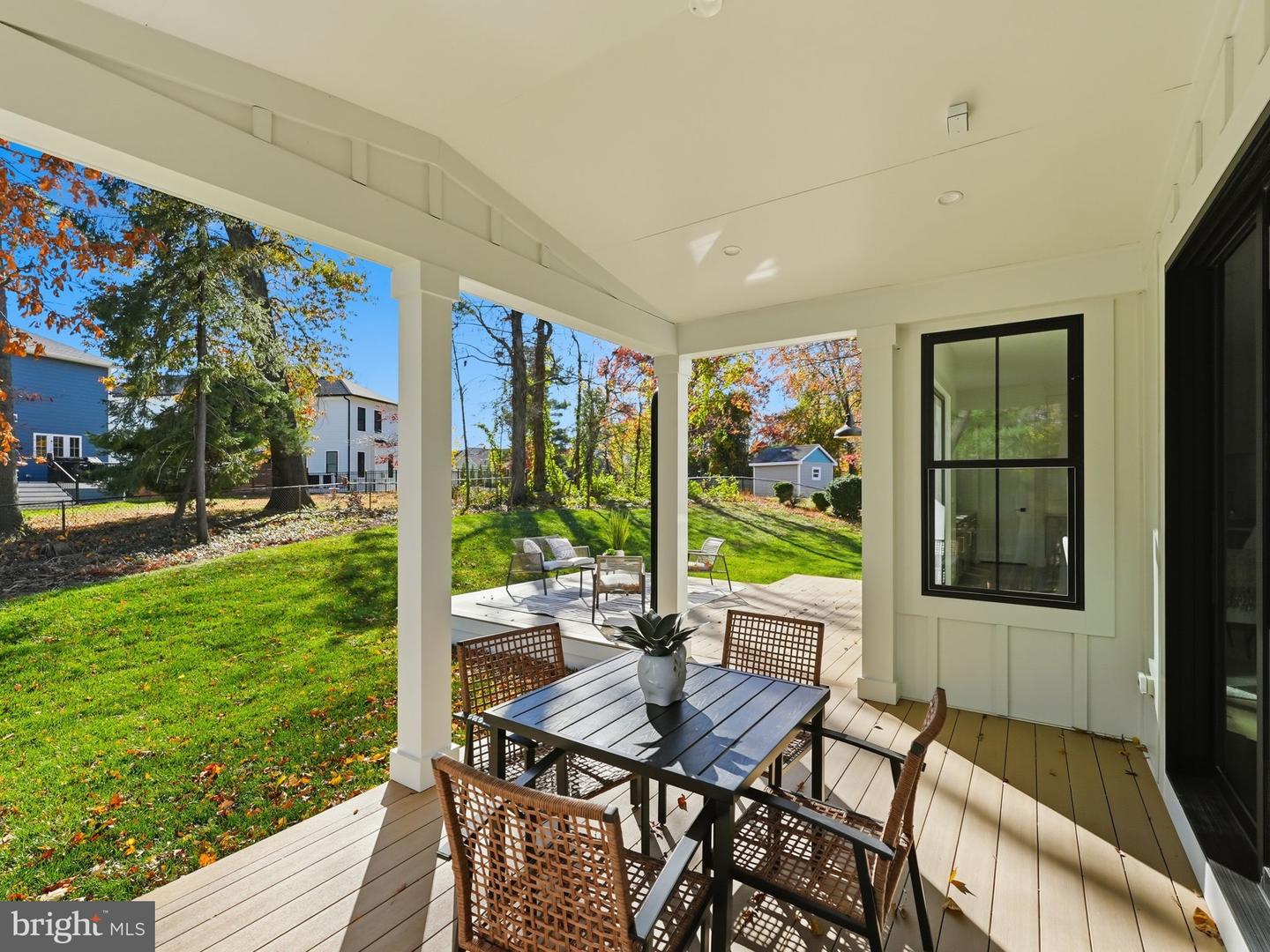 612 GIBSON CIR SW, VIENNA, Virginia 22180, 6 Bedrooms Bedrooms, ,6 BathroomsBathrooms,Residential,For sale,612 GIBSON CIR SW,VAFX2275758 MLS # VAFX2275758