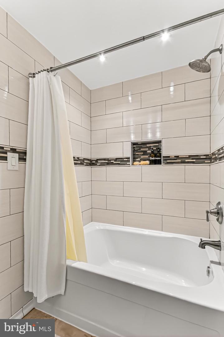 2005 HIGHBORO WAY, FALLS CHURCH, Virginia 22043, 4 Bedrooms Bedrooms, 14 Rooms Rooms,3 BathroomsBathrooms,Residential,For sale,2005 HIGHBORO WAY,VAFX2276066 MLS # VAFX2276066