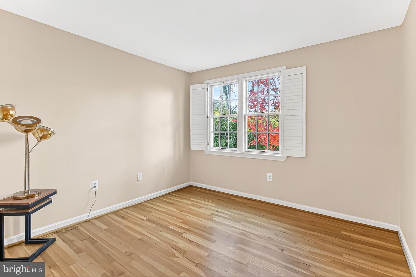 2005 HIGHBORO WAY, FALLS CHURCH, Virginia 22043, 4 Bedrooms Bedrooms, 14 Rooms Rooms,3 BathroomsBathrooms,Residential,For sale,2005 HIGHBORO WAY,VAFX2276066 MLS # VAFX2276066