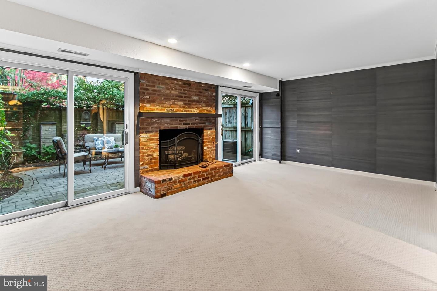 2005 HIGHBORO WAY, FALLS CHURCH, Virginia 22043, 4 Bedrooms Bedrooms, 14 Rooms Rooms,3 BathroomsBathrooms,Residential,For sale,2005 HIGHBORO WAY,VAFX2276066 MLS # VAFX2276066