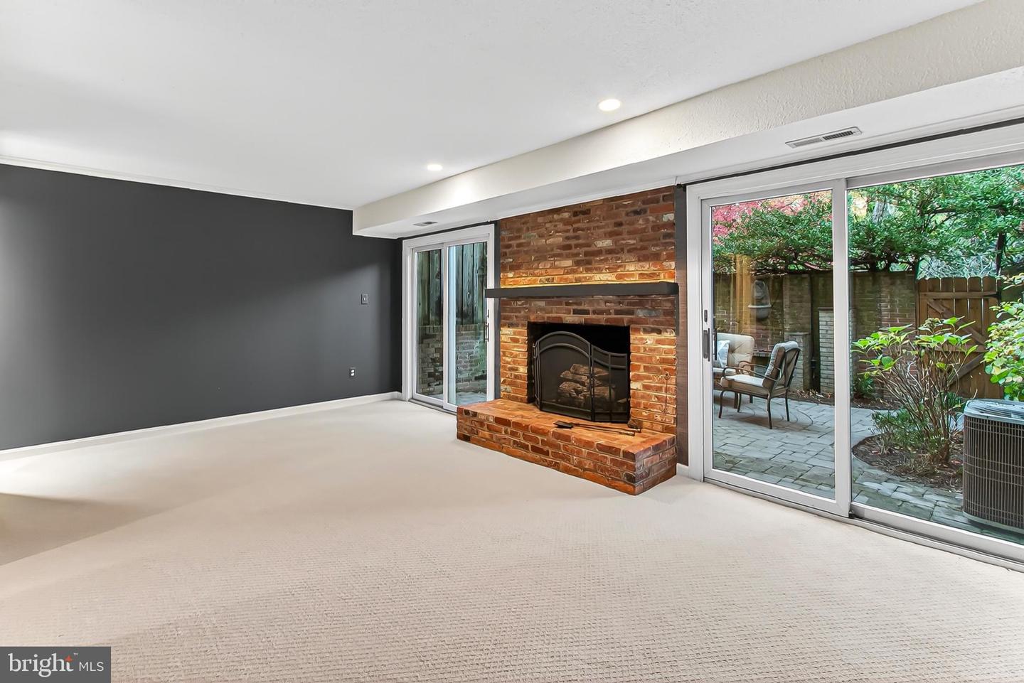 2005 HIGHBORO WAY, FALLS CHURCH, Virginia 22043, 4 Bedrooms Bedrooms, 14 Rooms Rooms,3 BathroomsBathrooms,Residential,For sale,2005 HIGHBORO WAY,VAFX2276066 MLS # VAFX2276066