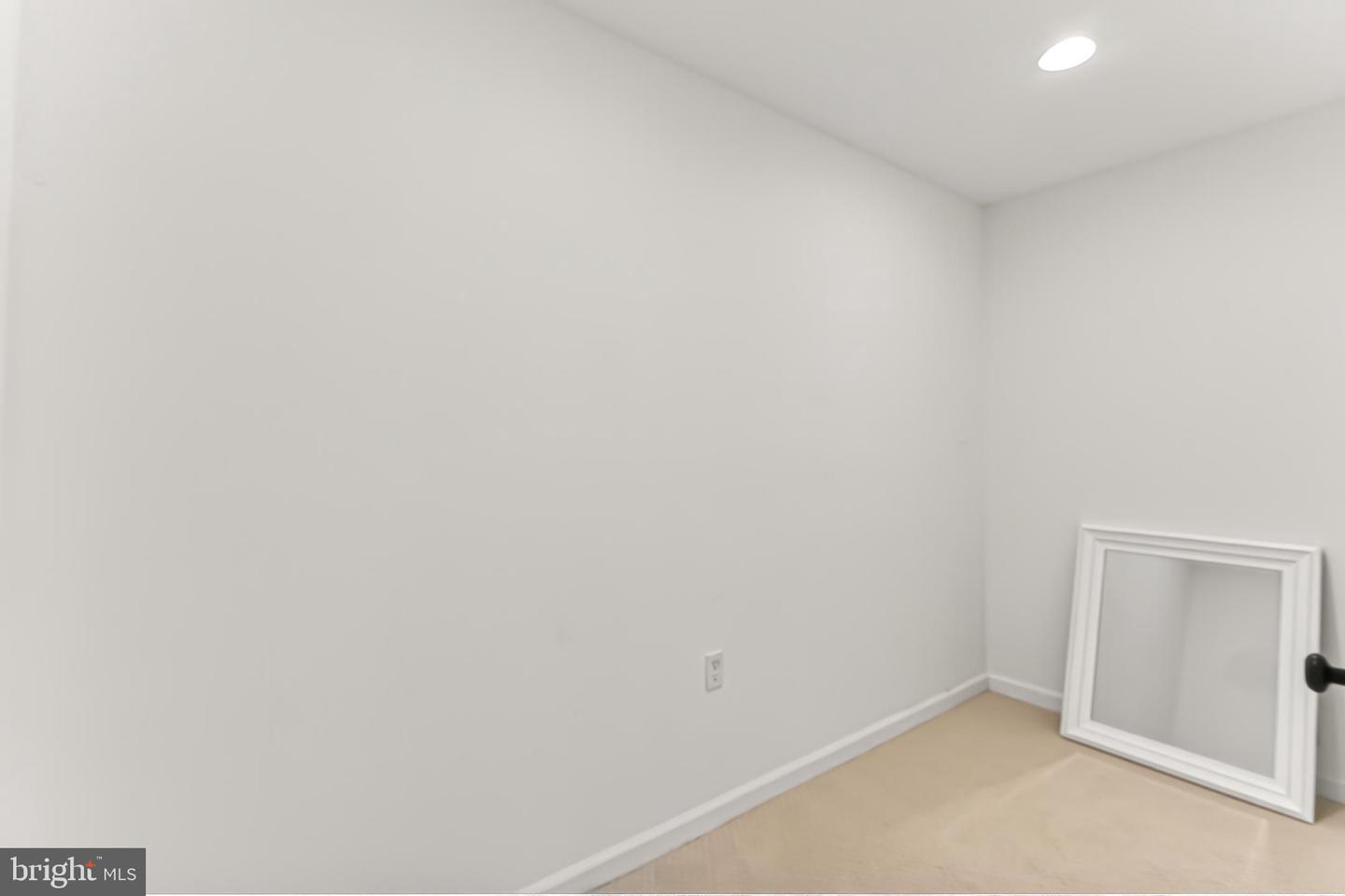 2005 HIGHBORO WAY, FALLS CHURCH, Virginia 22043, 4 Bedrooms Bedrooms, 14 Rooms Rooms,3 BathroomsBathrooms,Residential,For sale,2005 HIGHBORO WAY,VAFX2276066 MLS # VAFX2276066