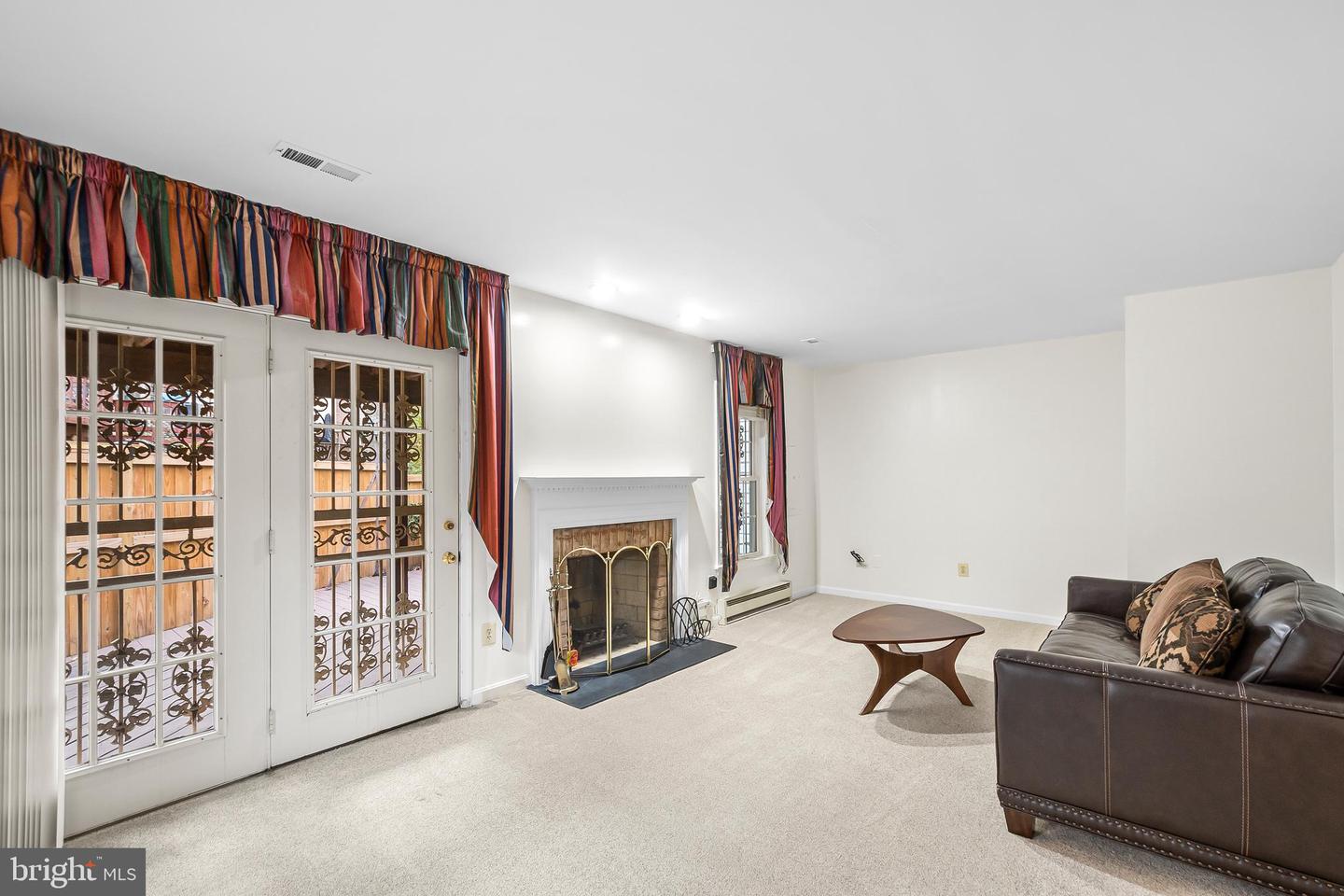 8019 TANWORTH CT, SPRINGFIELD, Virginia 22152, 3 Bedrooms Bedrooms, ,3 BathroomsBathrooms,Residential,For sale,8019 TANWORTH CT,VAFX2276072 MLS # VAFX2276072