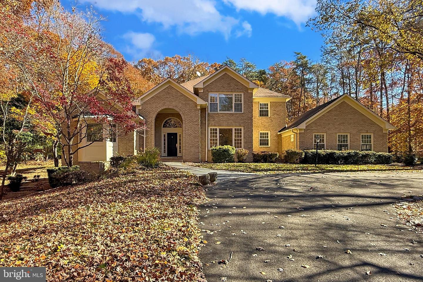 6645 RUTLEDGE DR, FAIRFAX STATION, Virginia 22039, 5 Bedrooms Bedrooms, ,4 BathroomsBathrooms,Residential,For sale,6645 RUTLEDGE DR,VAFX2276190 MLS # VAFX2276190 6645 RUTLEDGE DR, FAIRFAX STATION, Virginia 22039, 5 Bedrooms Bedrooms, ,4 BathroomsBathrooms,Residential,For sale,6645 RUTLEDGE DR,VAFX2276190 MLS # VAFX2276190