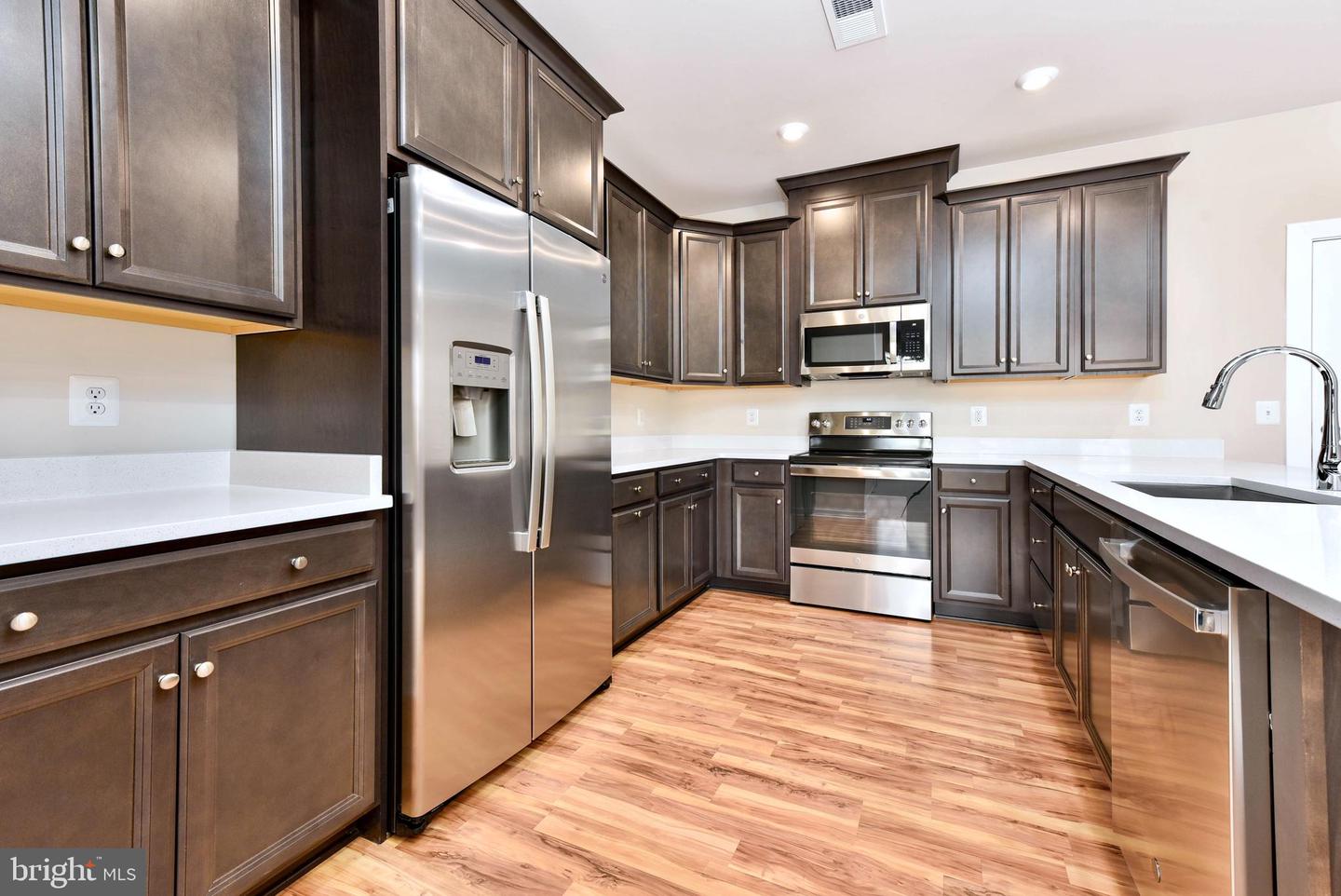 43740 TRANSIT SQ, ASHBURN, Virginia 20147, 3 Bedrooms Bedrooms, ,2 BathroomsBathrooms,Residential,For sale,43740 TRANSIT SQ,VALO2109710 MLS # VALO2109710