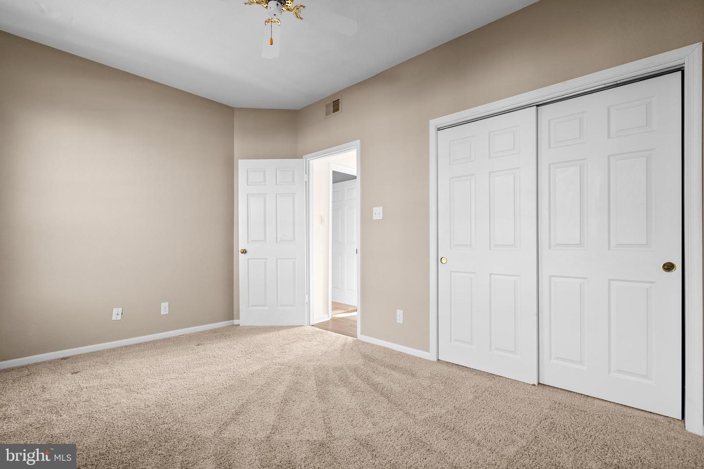 664 GATEWAY DR SE #314, LEESBURG, Virginia 20175, 2 Bedrooms Bedrooms, 9 Rooms Rooms,2 BathroomsBathrooms,Residential,For sale,664 GATEWAY DR SE #314,VALO2109826 MLS # VALO2109826 664 GATEWAY DR SE #314, LEESBURG, Virginia 20175, 2 Bedrooms Bedrooms, 9 Rooms Rooms,2 BathroomsBathrooms,Residential,For sale,664 GATEWAY DR SE #314,VALO2109826 MLS # VALO2109826