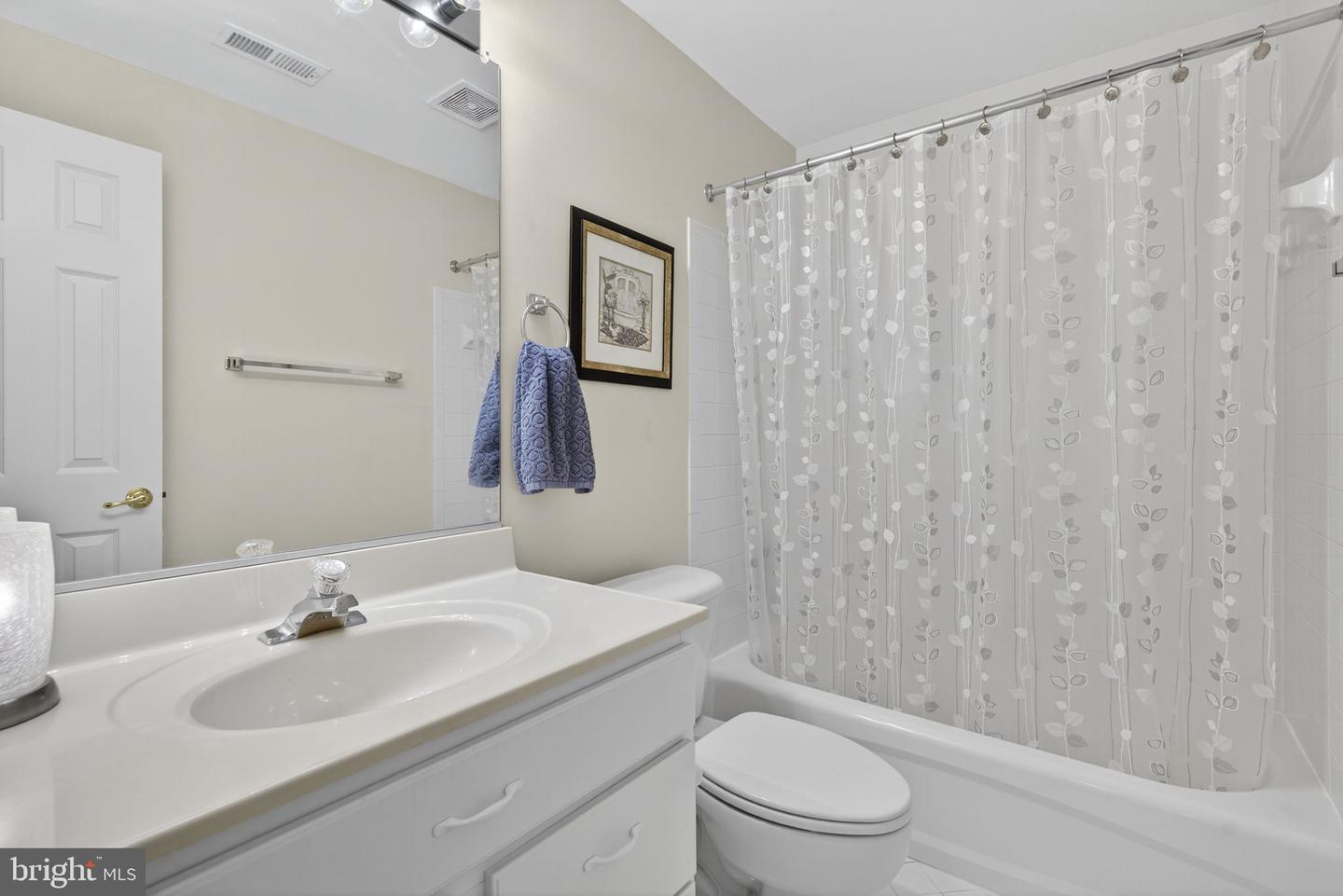 6020 DUNNBROOK TER, HAYMARKET, Virginia 20169, 3 Bedrooms Bedrooms, ,3 BathroomsBathrooms,Residential,For sale,6020 DUNNBROOK TER,VAPW2107168 MLS # VAPW2107168