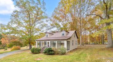 6497 GROVE HILL CT, GORDONSVILLE, Virginia 22942, 3 Bedrooms Bedrooms, ,1 BathroomBathrooms,Residential,For sale,6497 GROVE HILL CT,670659 MLS # 670659