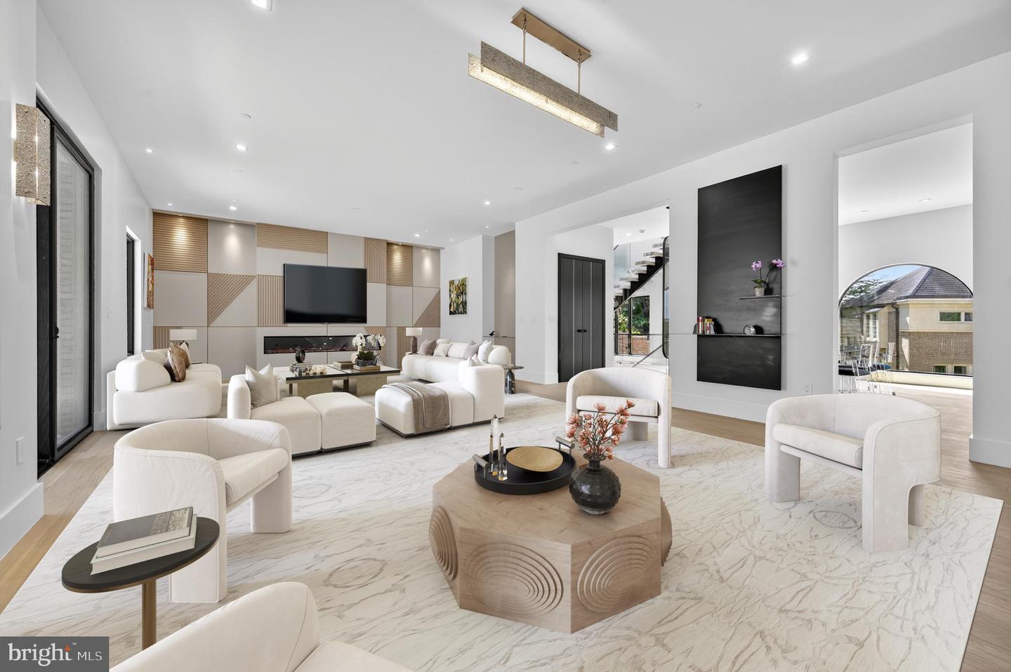 4509 FOXHALL CRESCENT NW, WASHINGTON, District Of Columbia 20007, 5 Bedrooms Bedrooms, ,6 BathroomsBathrooms,Residential,For sale,4509 FOXHALL CRESCENT NW,DCDC2230120 MLS # DCDC2230120