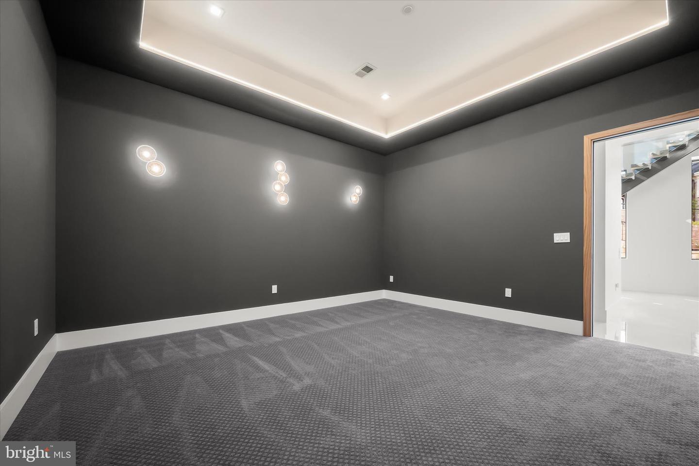 4509 FOXHALL CRESCENT NW, WASHINGTON, District Of Columbia 20007, 5 Bedrooms Bedrooms, ,6 BathroomsBathrooms,Residential,For sale,4509 FOXHALL CRESCENT NW,DCDC2230120 MLS # DCDC2230120